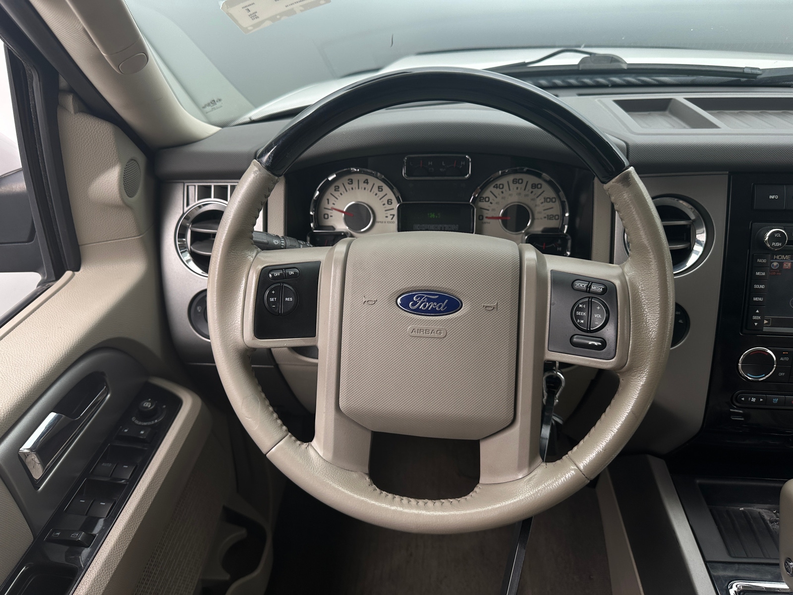 Thumbnail: 2012 Ford Expedition - 4