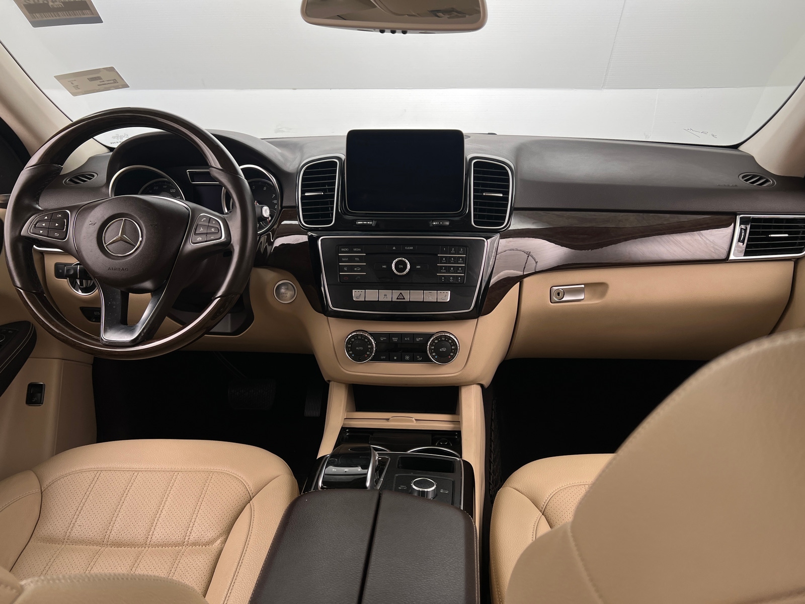 Thumbnail: 2018 Mercedes-Benz GLE - 2