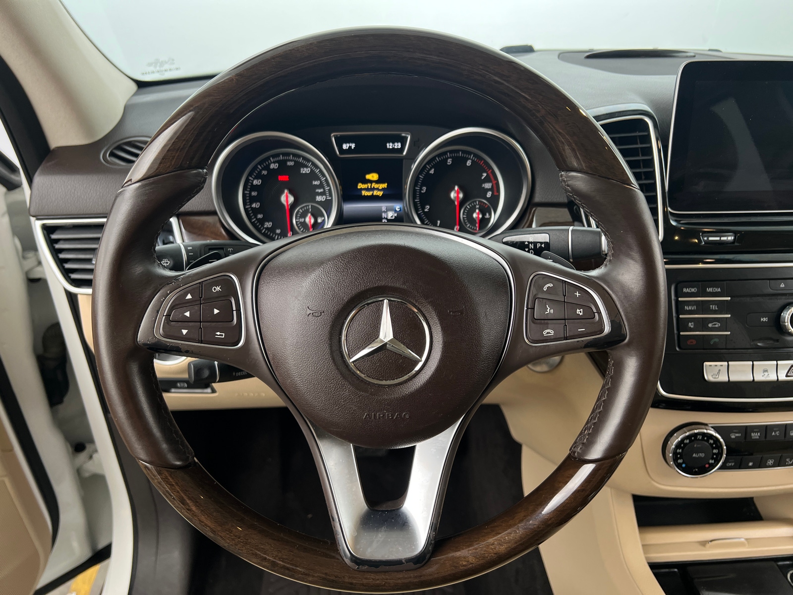 Thumbnail: 2018 Mercedes-Benz GLE - 4