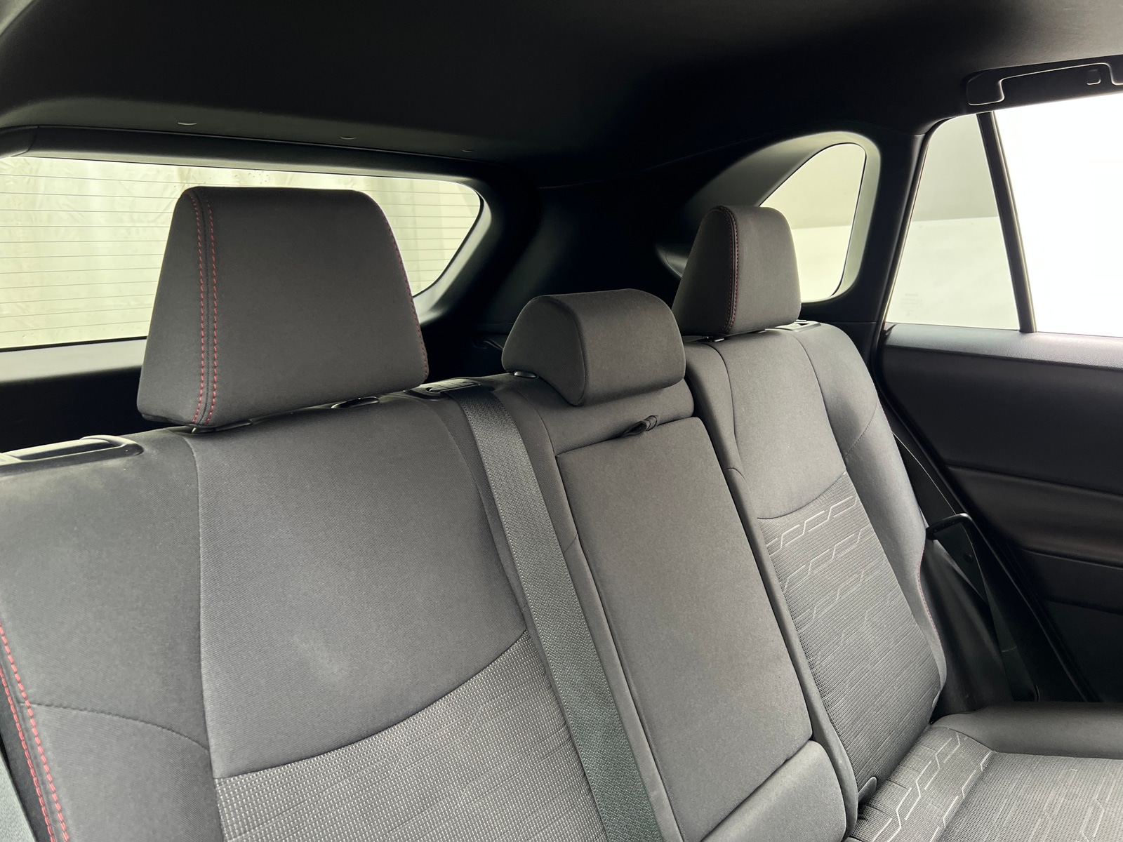 Thumbnail: 2021 Toyota RAV4 - 6