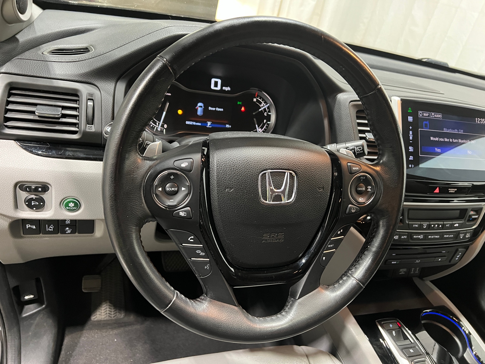 Thumbnail: 2016 Honda Pilot - 4