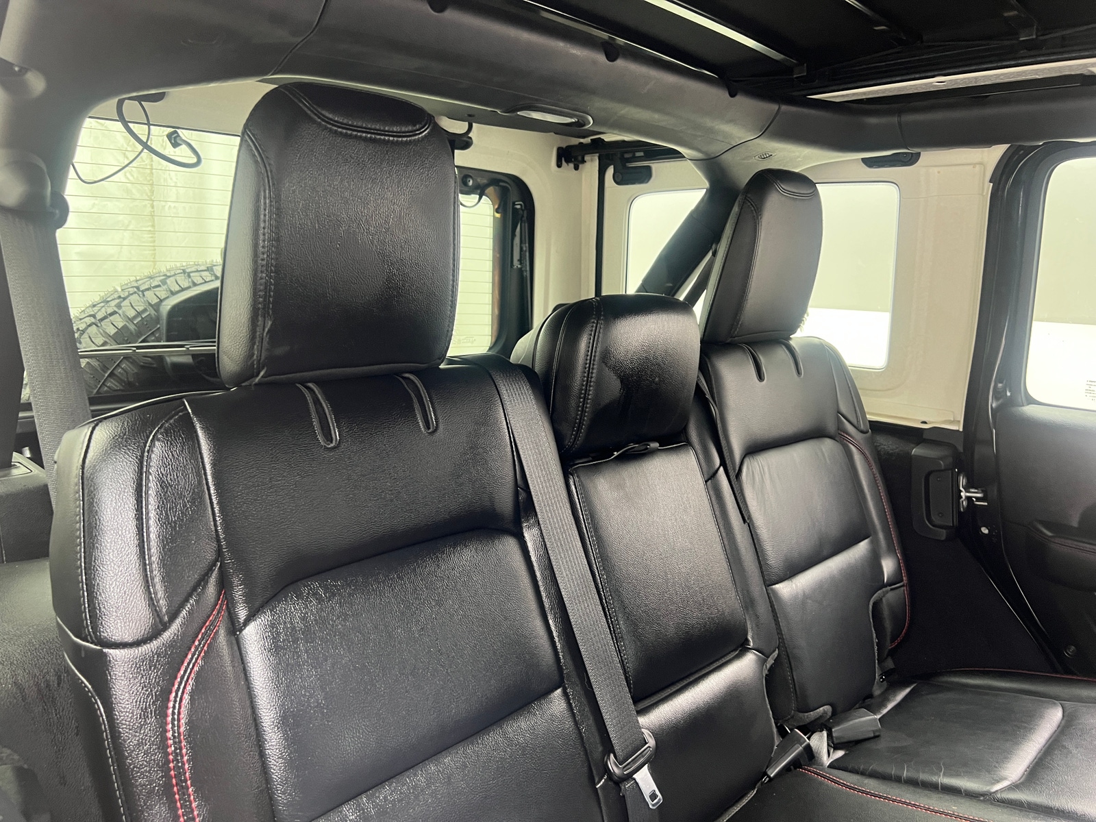 Thumbnail: 2019 Jeep Wrangler - 5