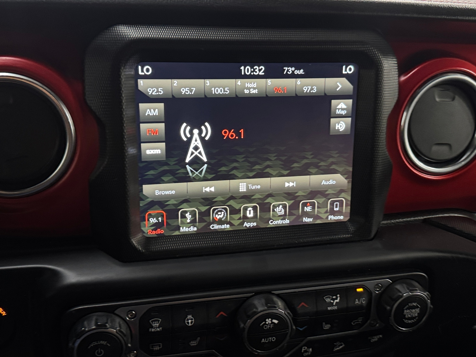 Thumbnail: 2019 Jeep Wrangler - 3