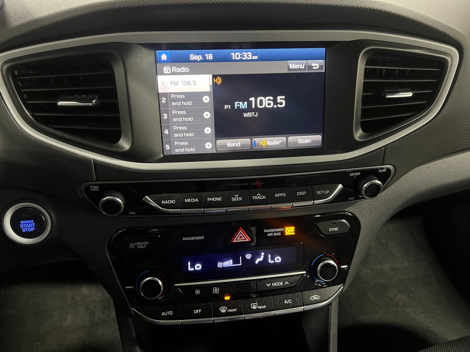 Thumbnail: 2019 Hyundai Ioniq - 4