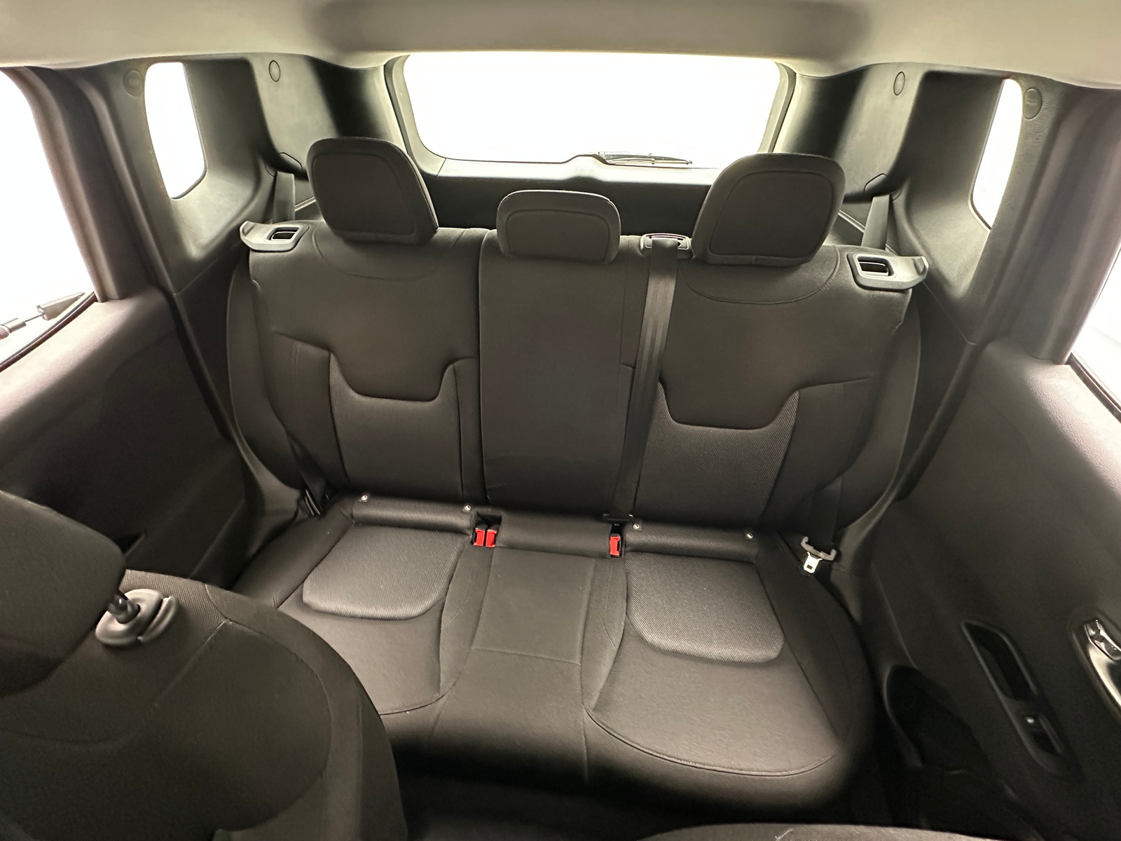 Thumbnail: 2021 Jeep Renegade - 6