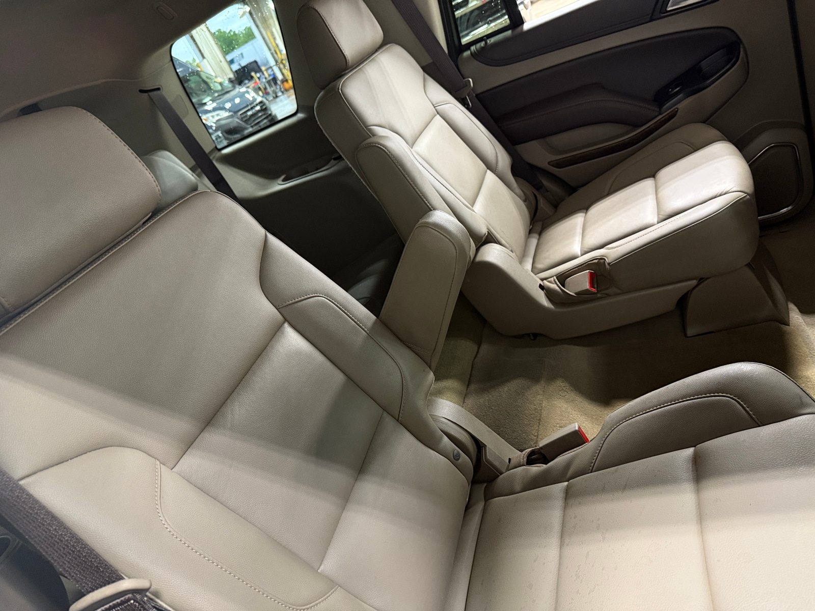 Thumbnail: 2017 Chevrolet Tahoe - 5