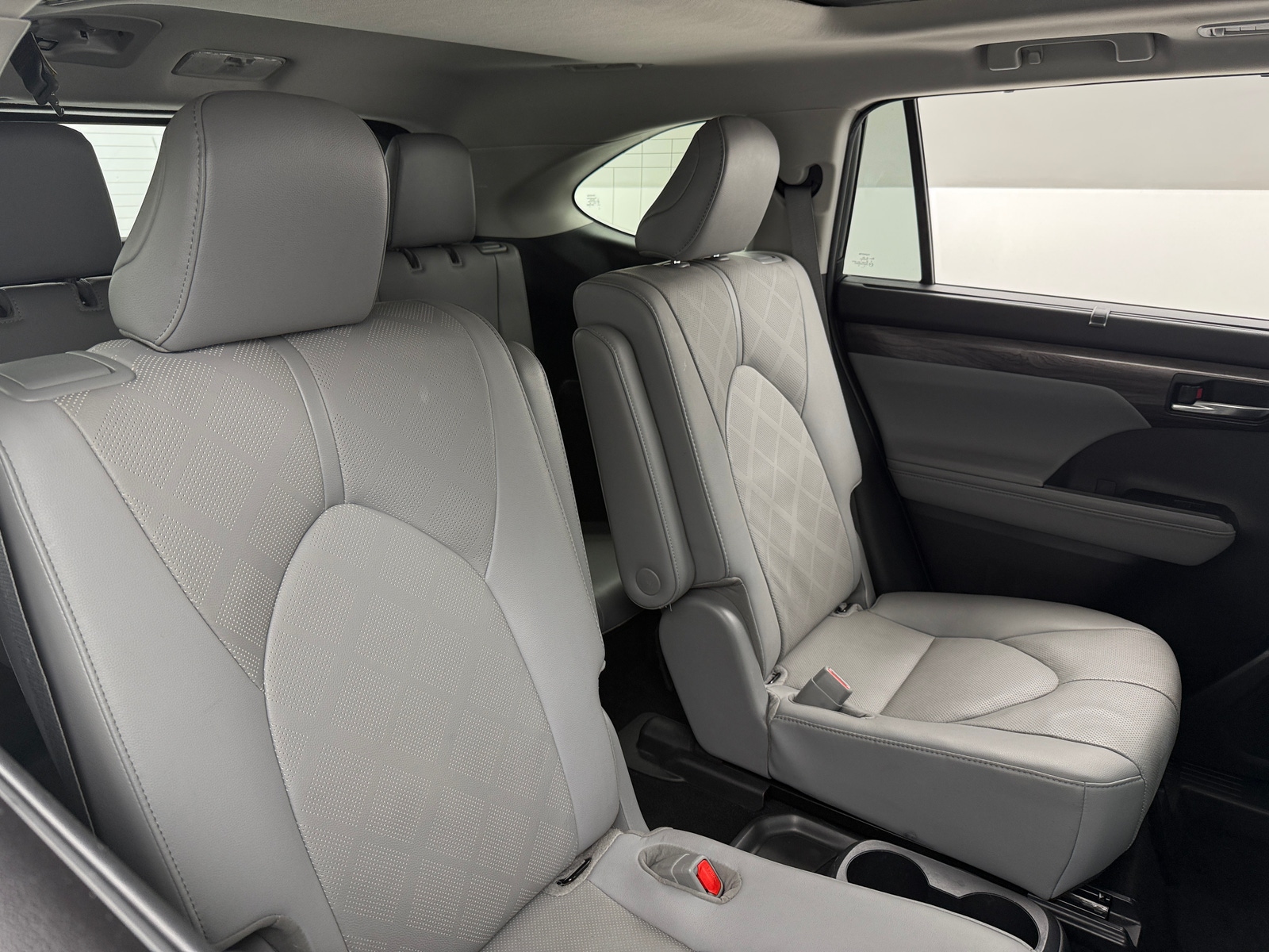 Thumbnail: 2021 Toyota Highlander - 5