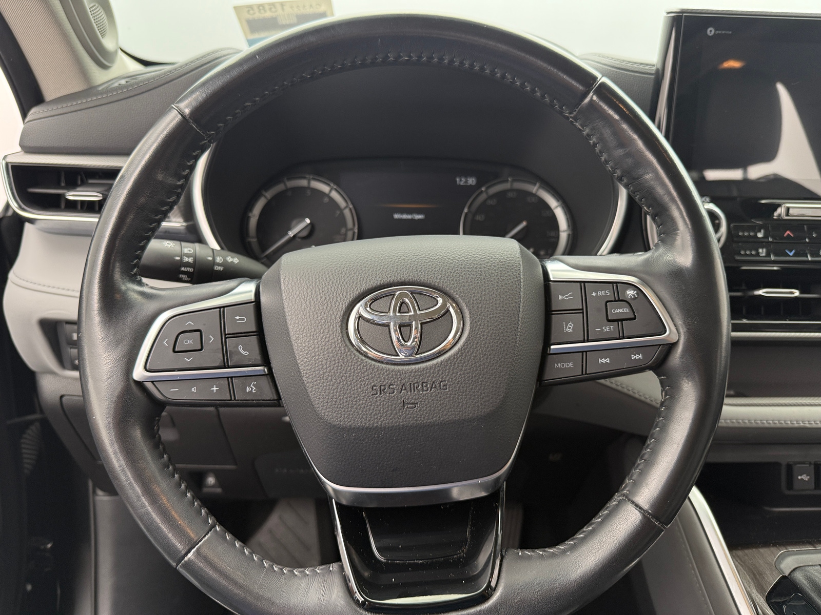 Thumbnail: 2021 Toyota Highlander - 4