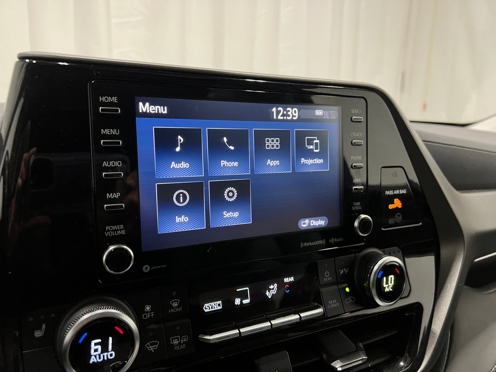Thumbnail: 2021 Toyota Highlander - 3