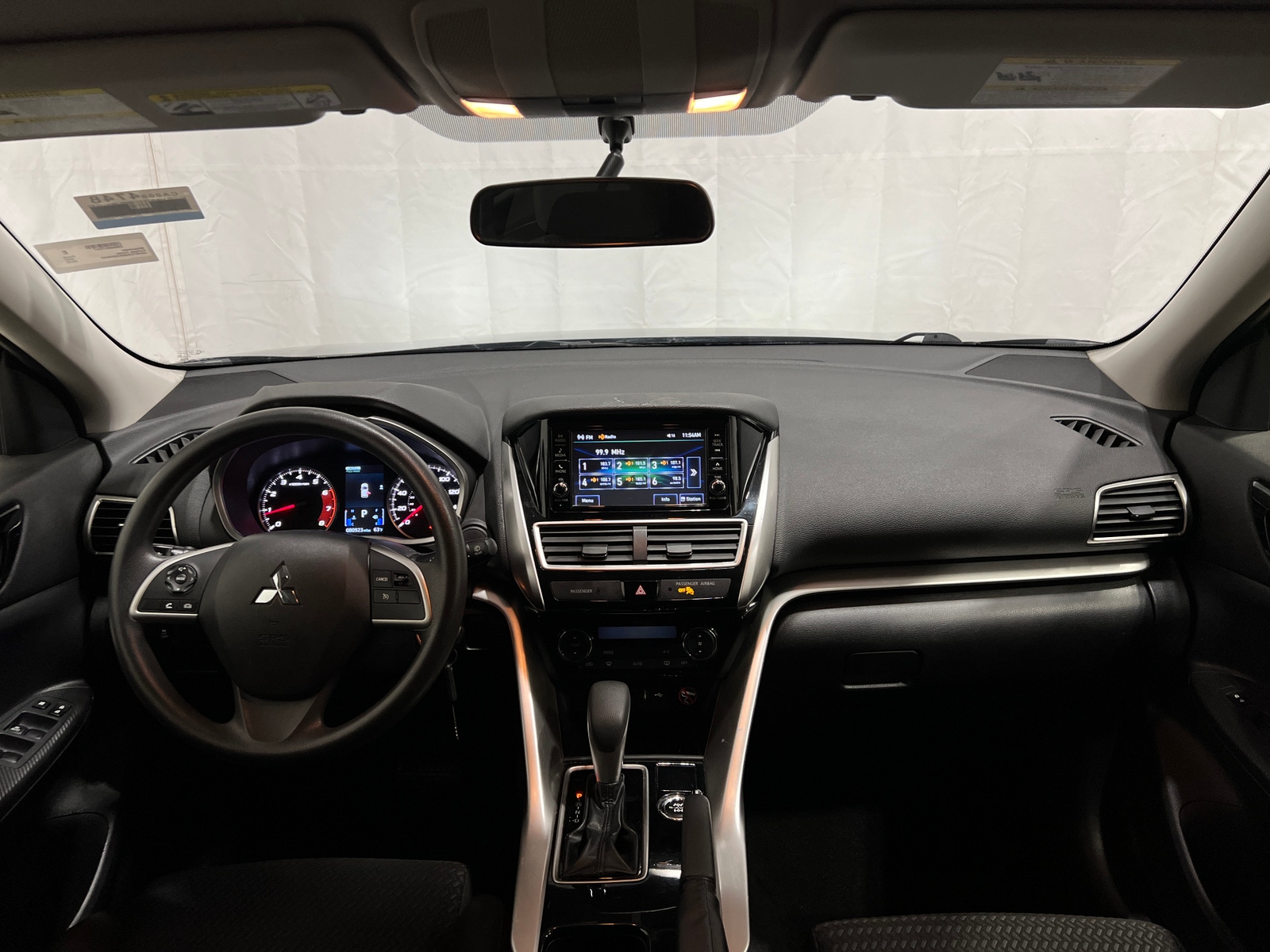 Thumbnail: 2019 Mitsubishi Eclipse Cross - 3