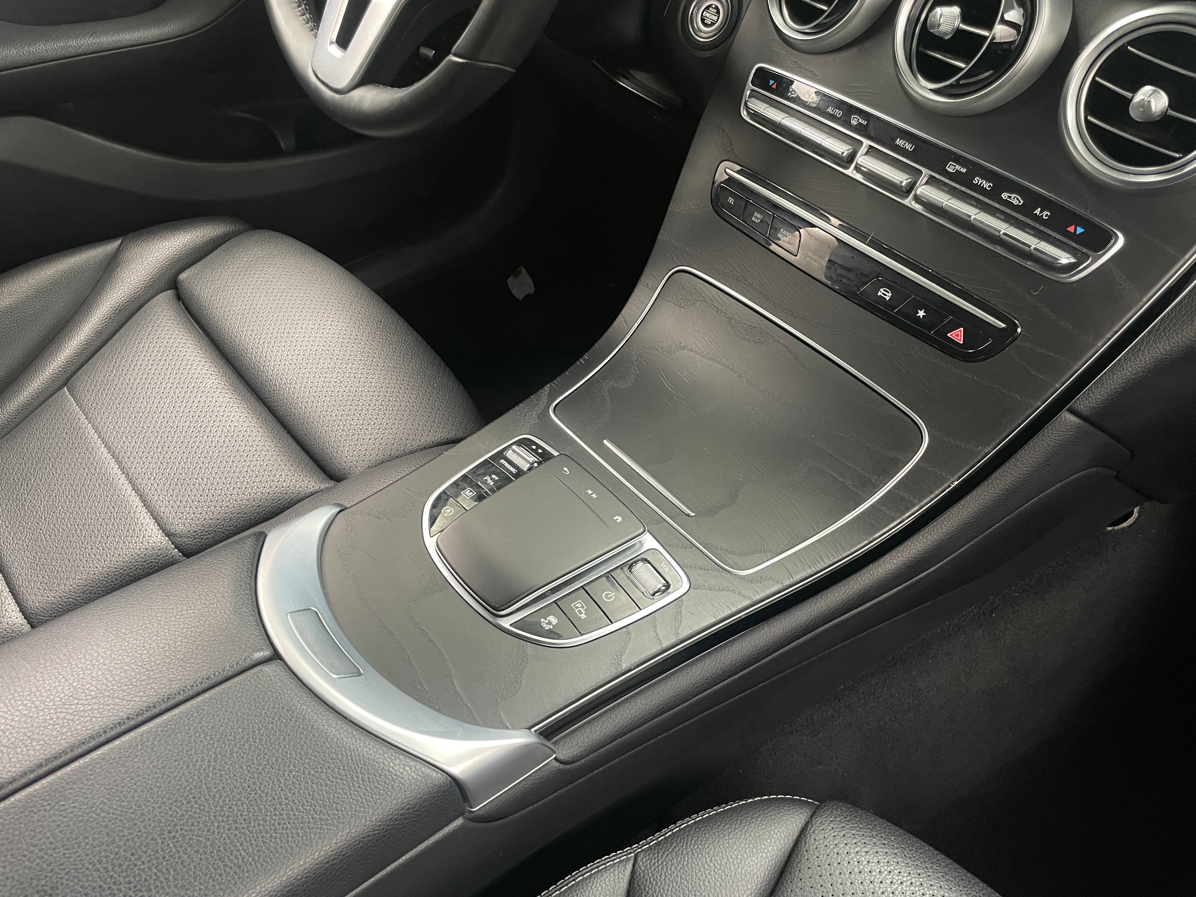 2022 Mercedes-Benz GLC