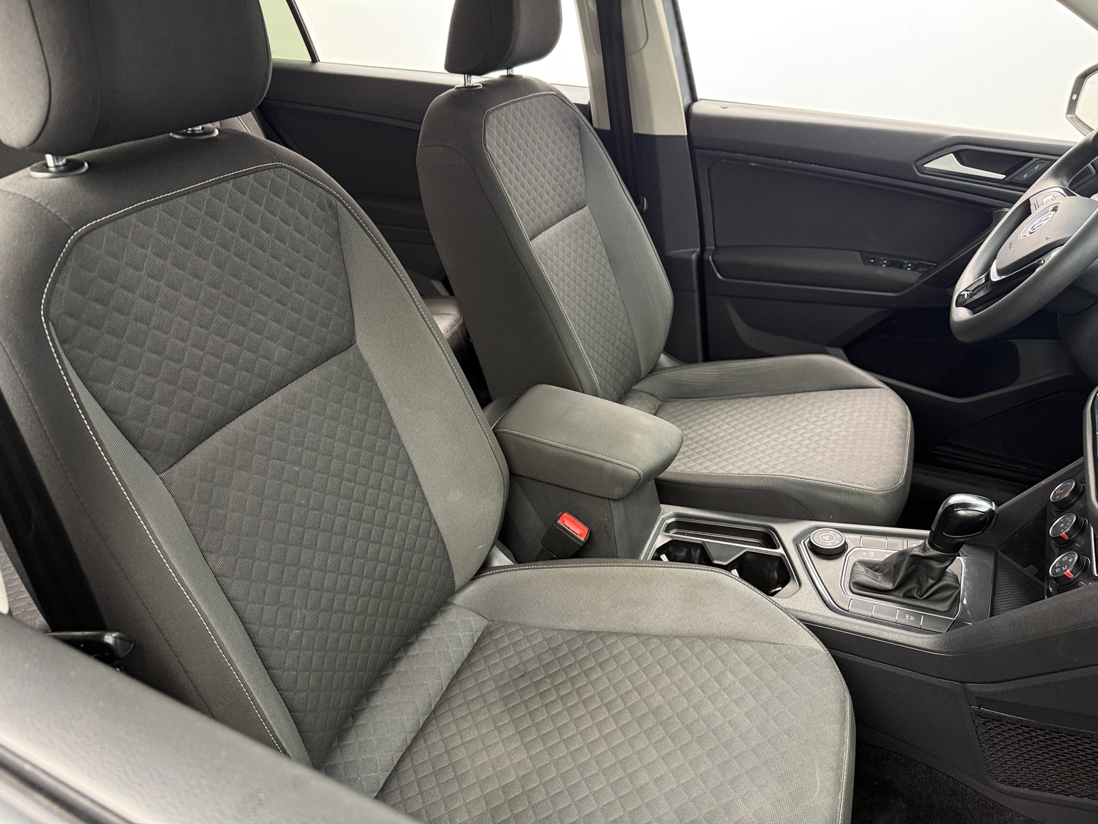 Thumbnail: 2021 Volkswagen Tiguan - 2