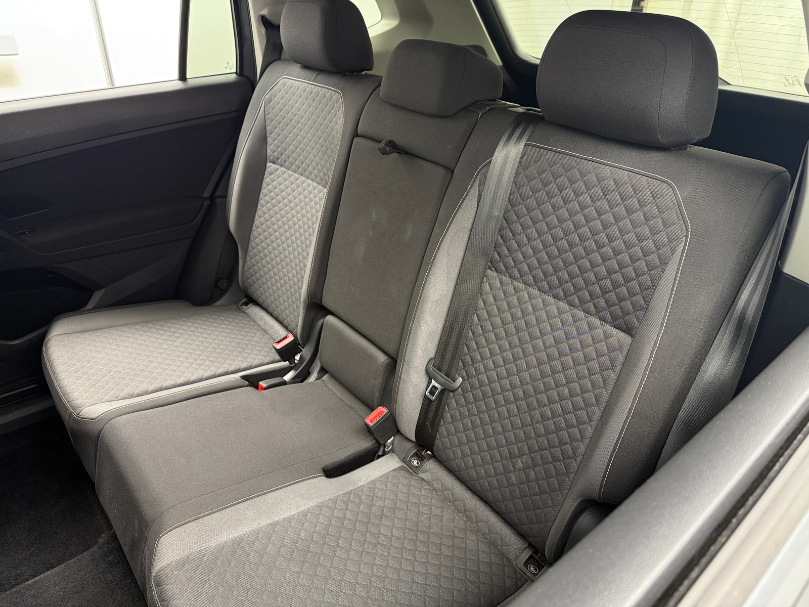 Thumbnail: 2021 Volkswagen Tiguan - 6