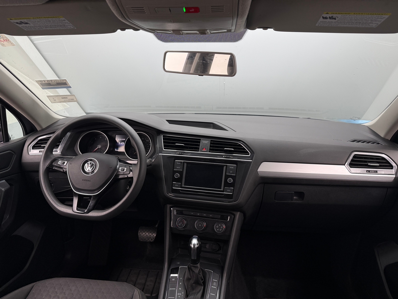 Thumbnail: 2021 Volkswagen Tiguan - 3