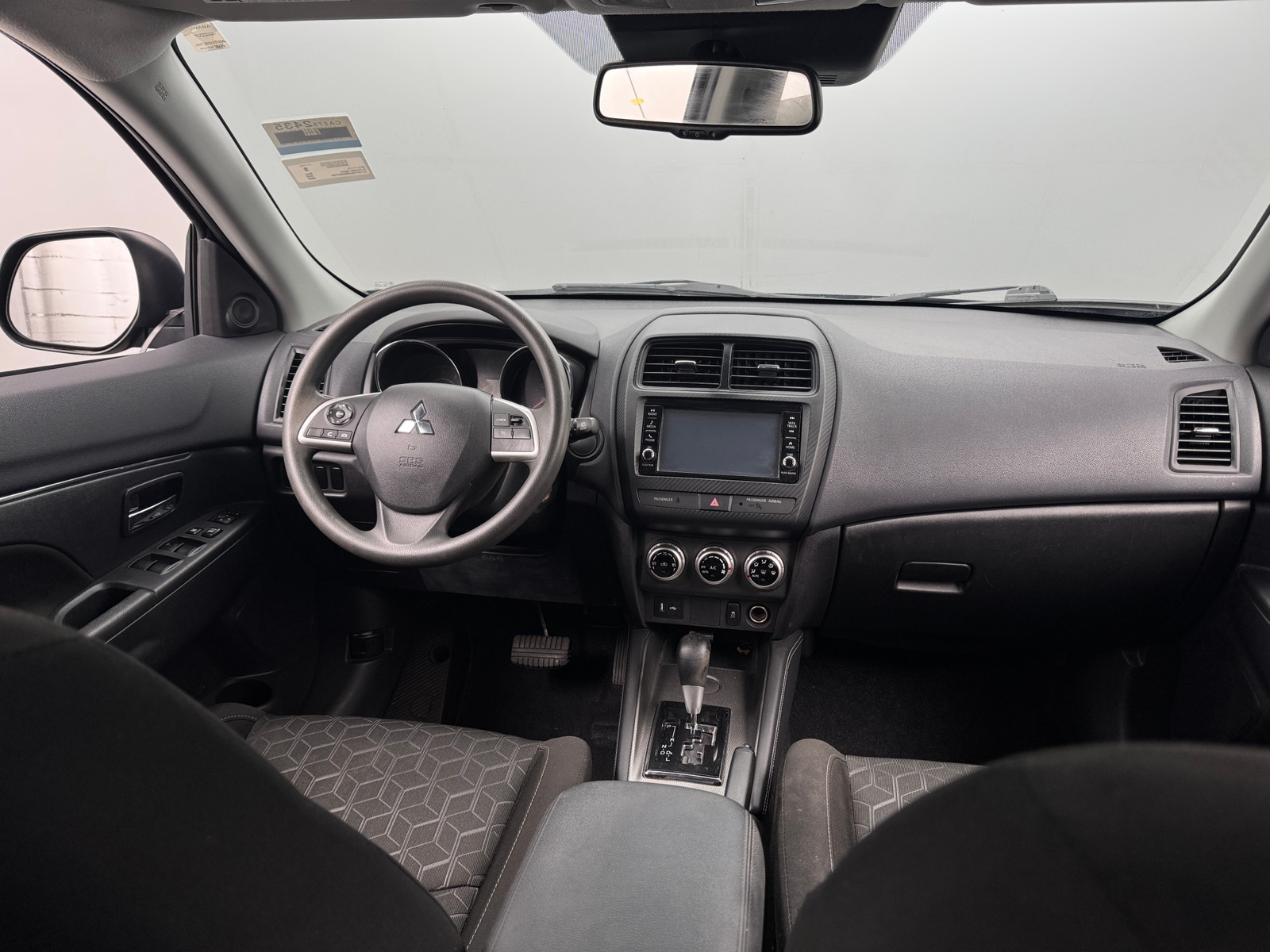 Thumbnail: 2022 Mitsubishi Outlander Sport - 3
