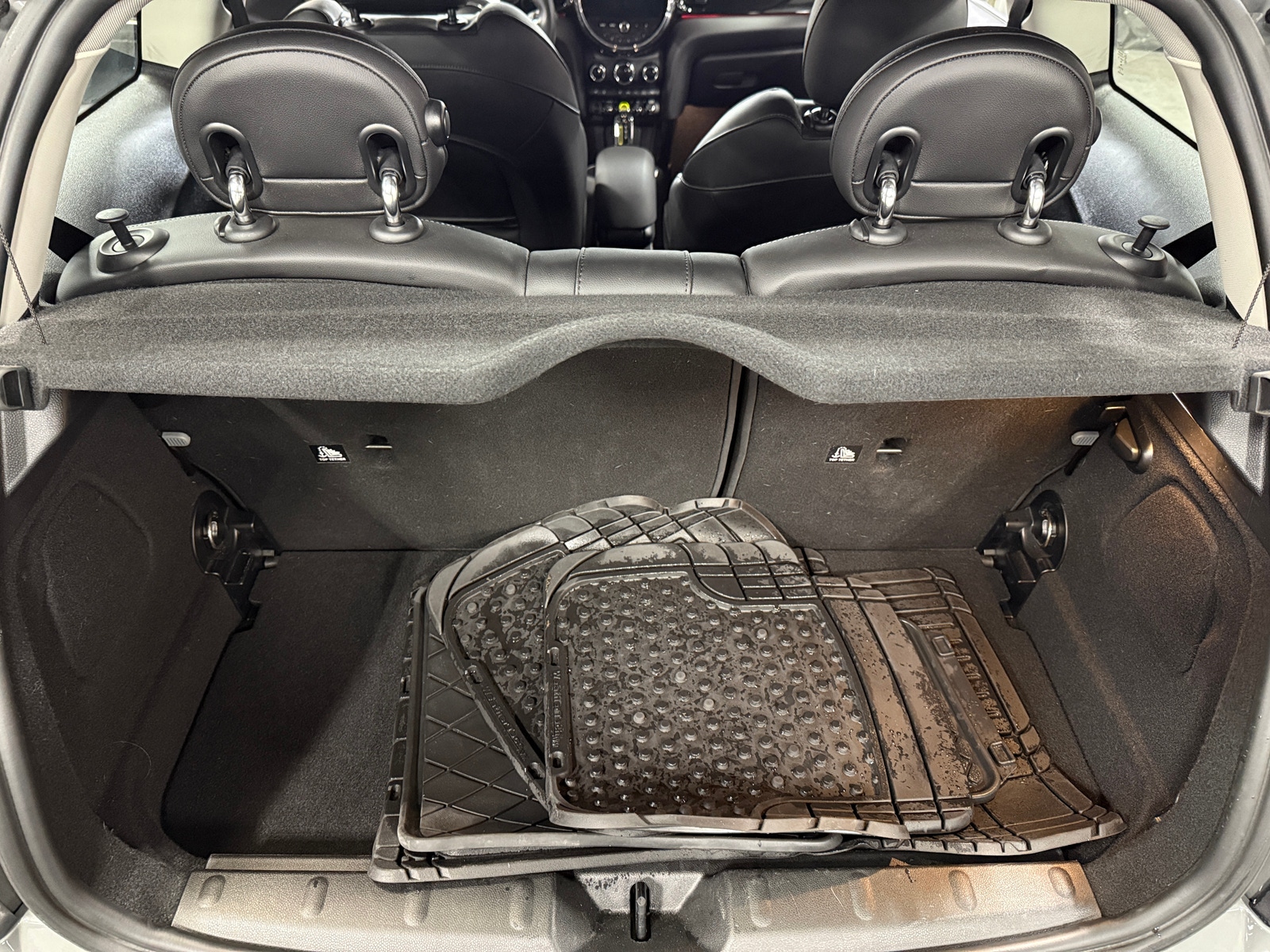 Thumbnail: 2022 MINI Cooper Hardtop - 6