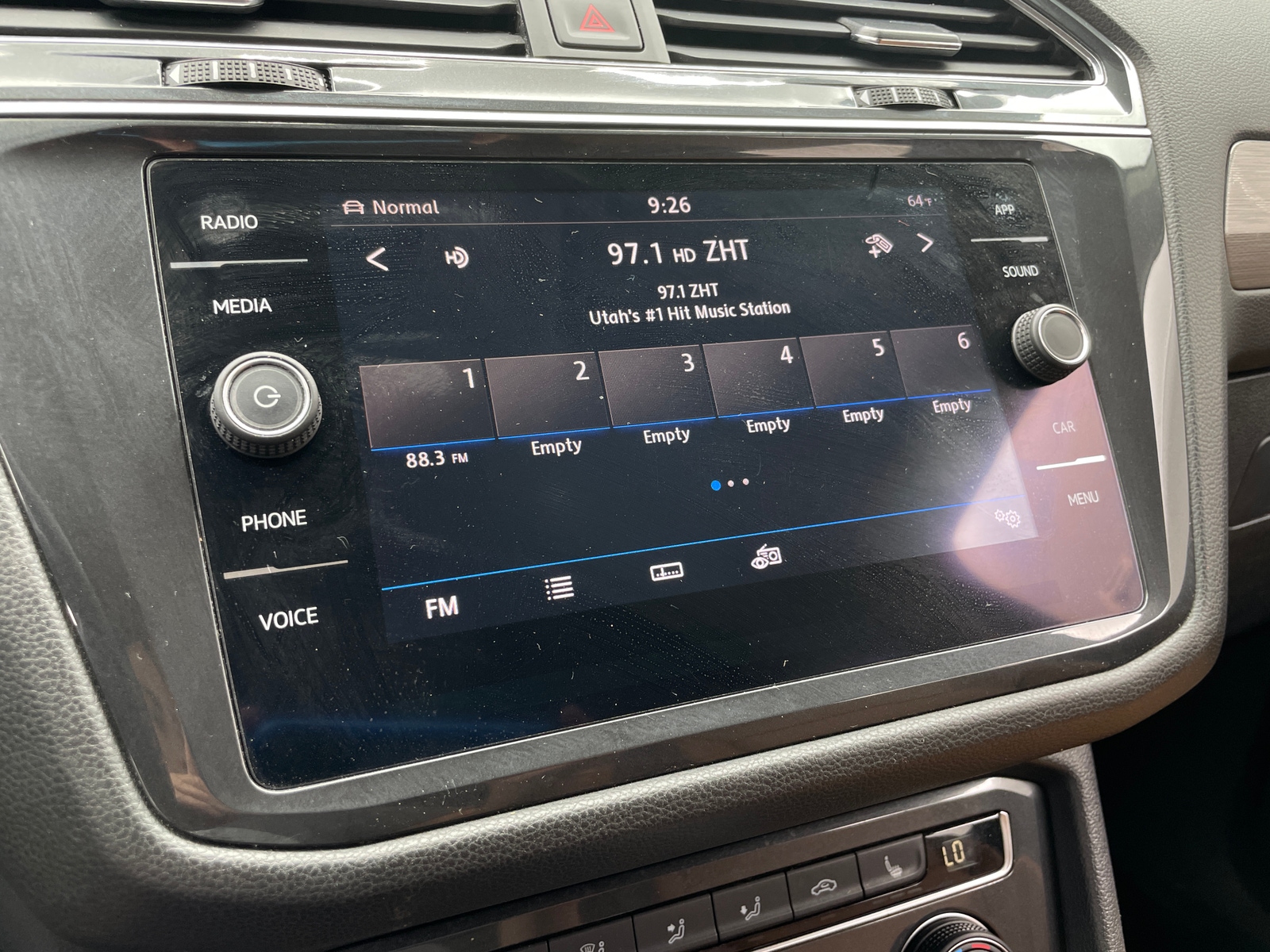Thumbnail: 2019 Volkswagen Tiguan - 3
