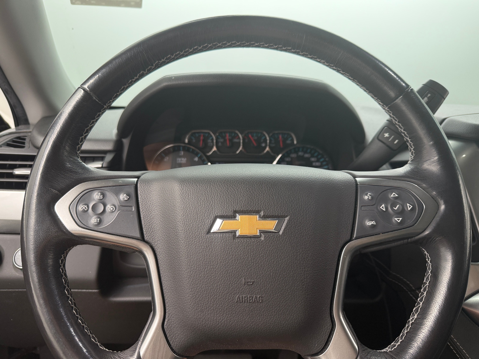 Thumbnail: 2018 Chevrolet Suburban - 4