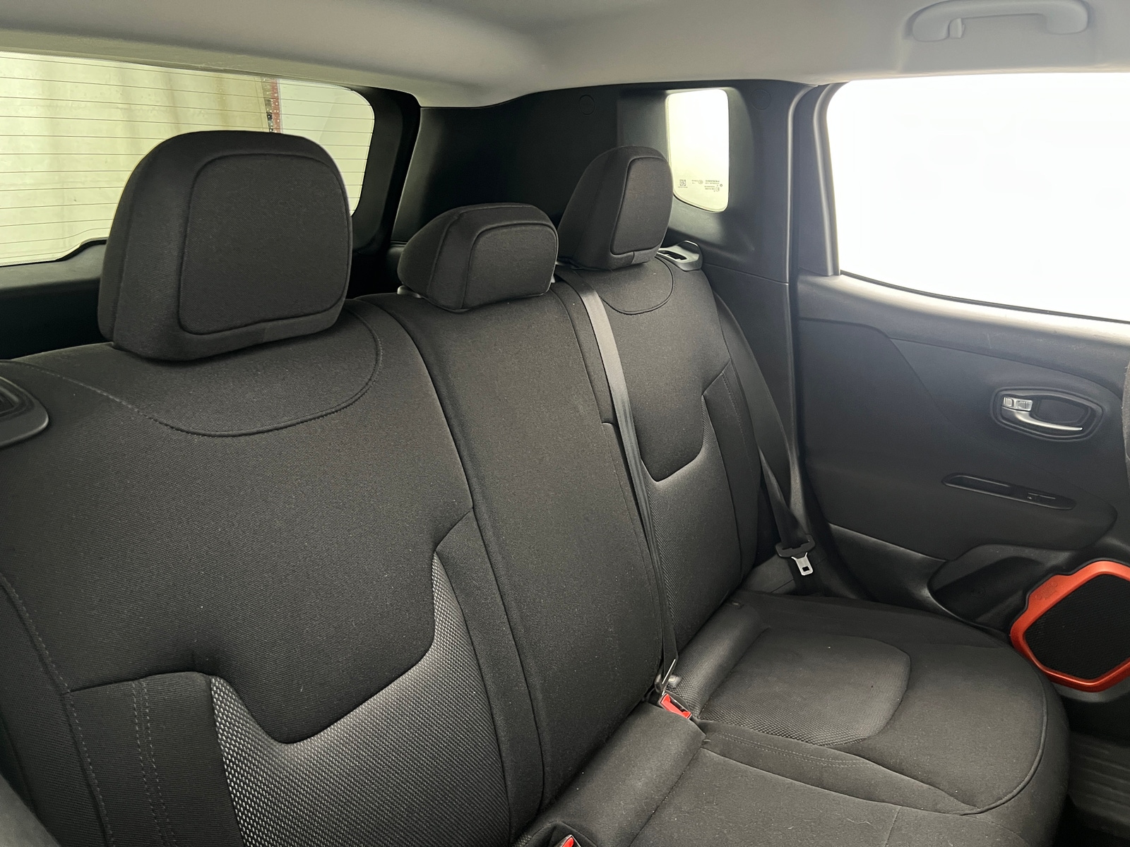 Thumbnail: 2018 Jeep Renegade - 6