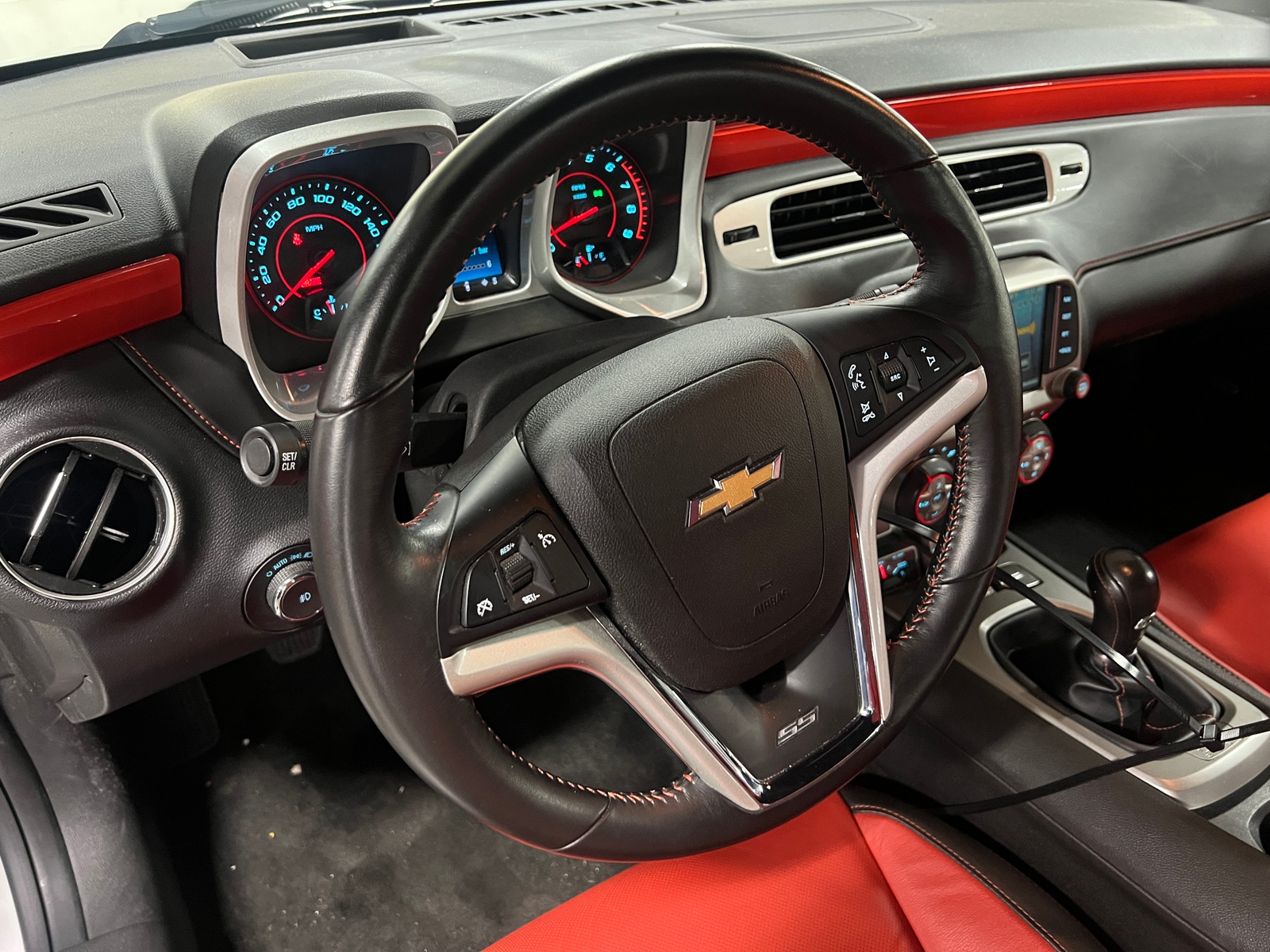 Thumbnail: 2015 Chevrolet Camaro - 3