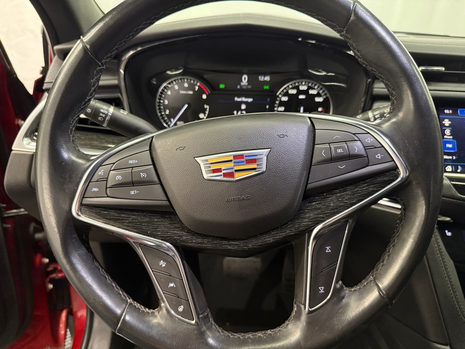 Thumbnail: 2021 Cadillac XT5 - 4