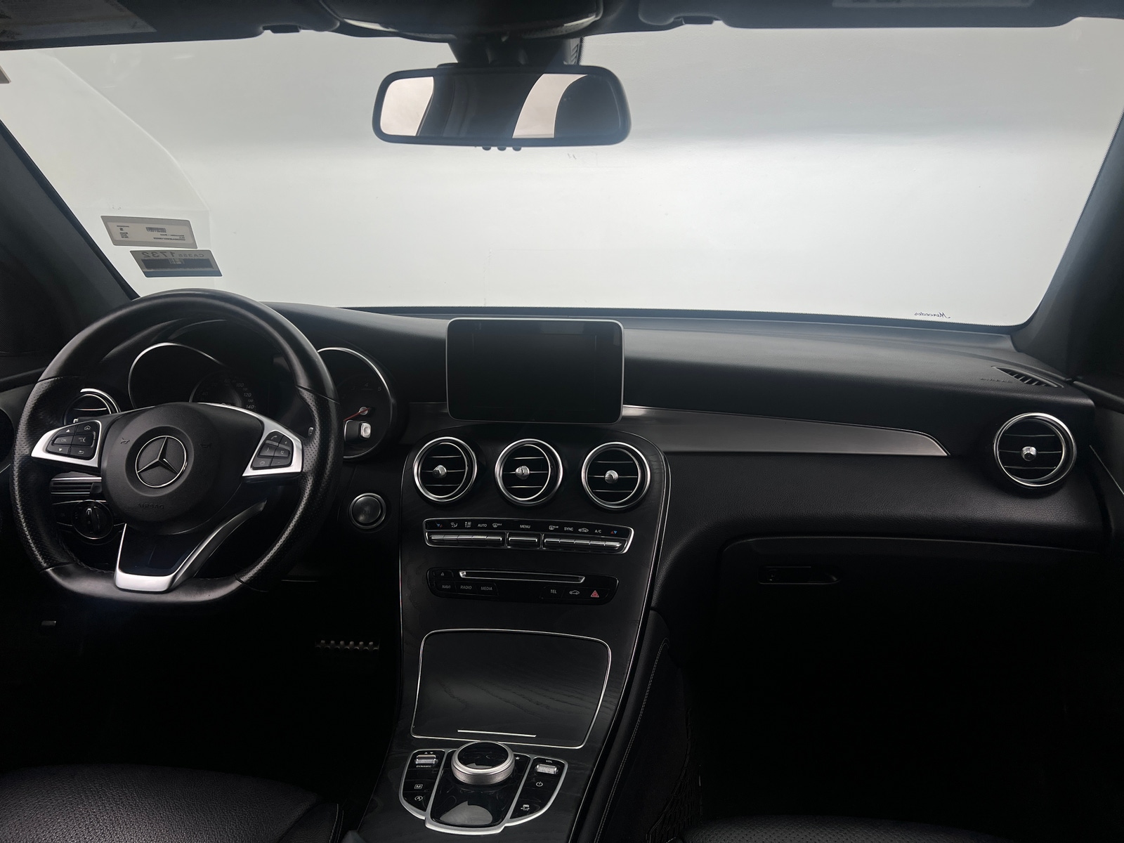 Thumbnail: 2019 Mercedes-Benz GLC - 2