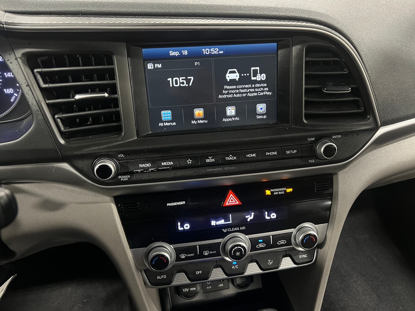 Thumbnail: 2020 Hyundai Elantra - 4