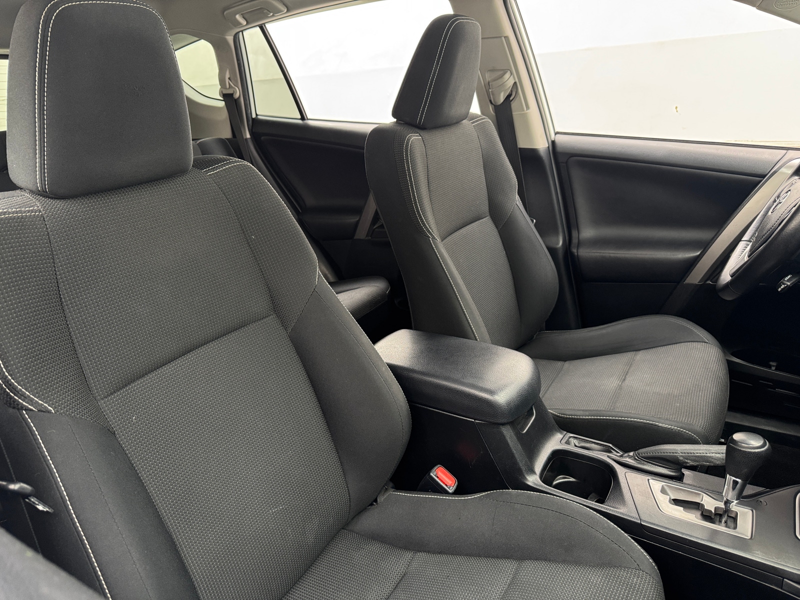 Thumbnail: 2017 Toyota RAV4 - 2