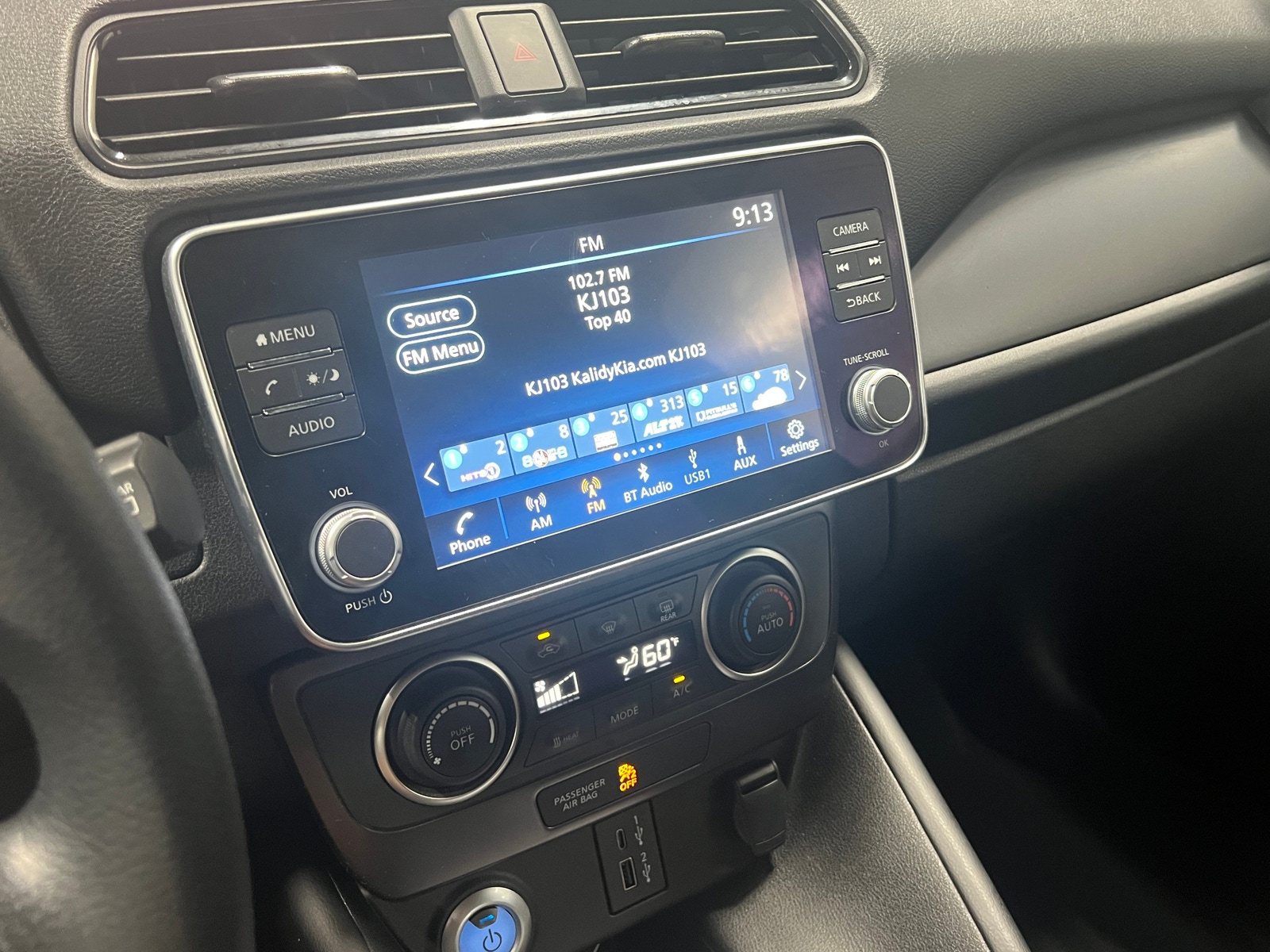 Thumbnail: 2025 Nissan Leaf - 4