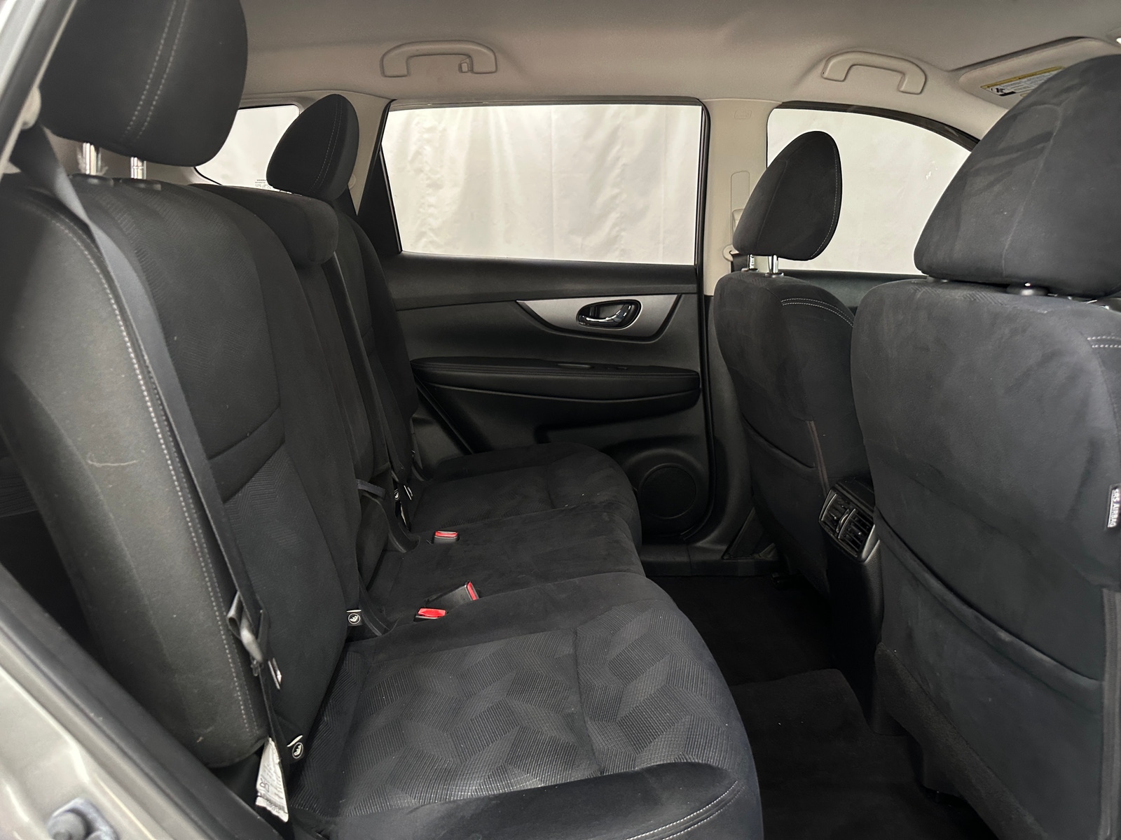 Thumbnail: 2016 Nissan Rogue - 6
