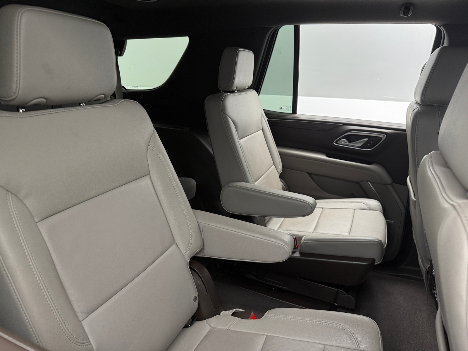 Thumbnail: 2023 Chevrolet Tahoe - 5