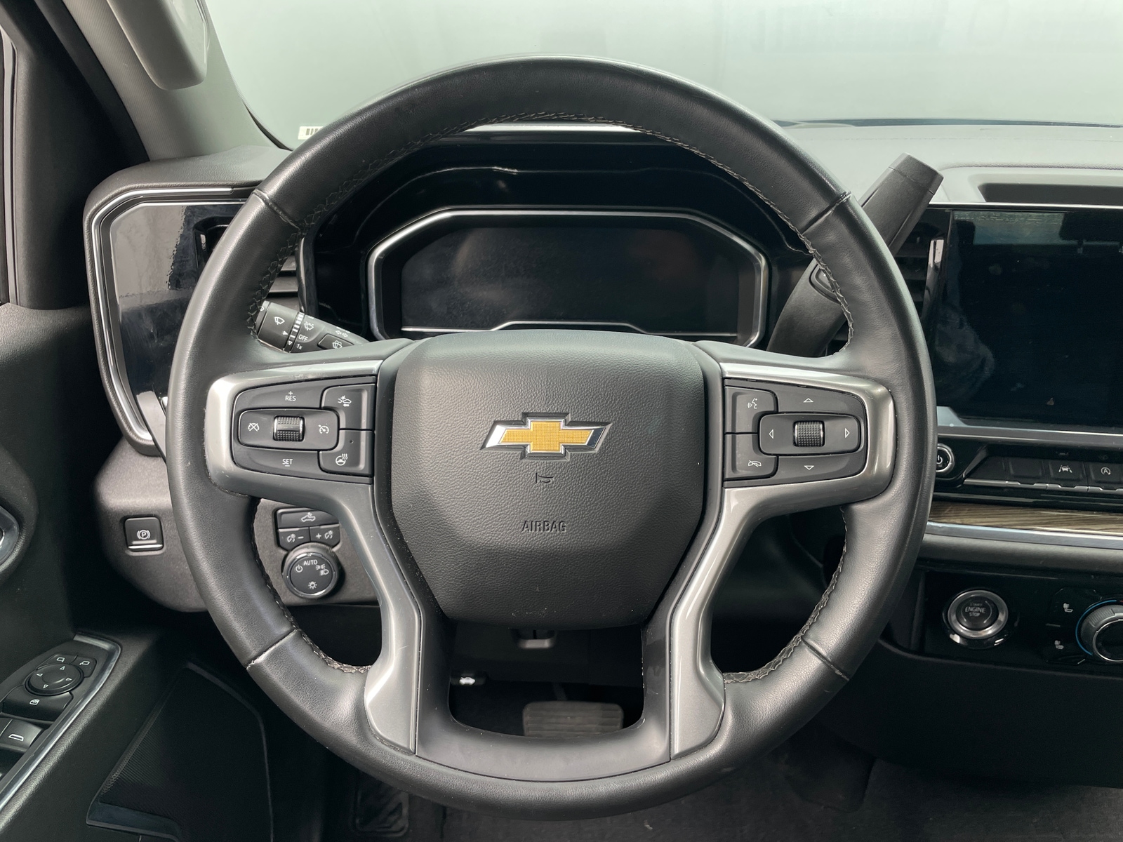 Thumbnail: 2024 Chevrolet Silverado 1500 - 5