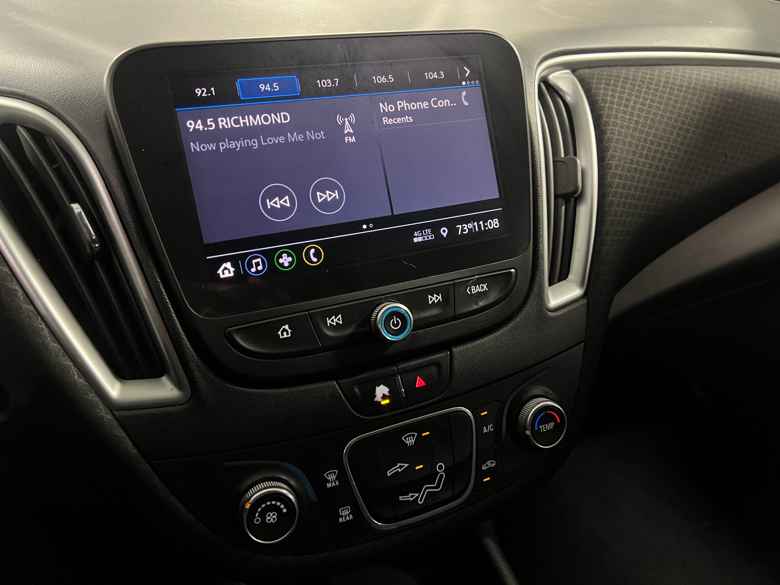 Thumbnail: 2020 Chevrolet Malibu - 4