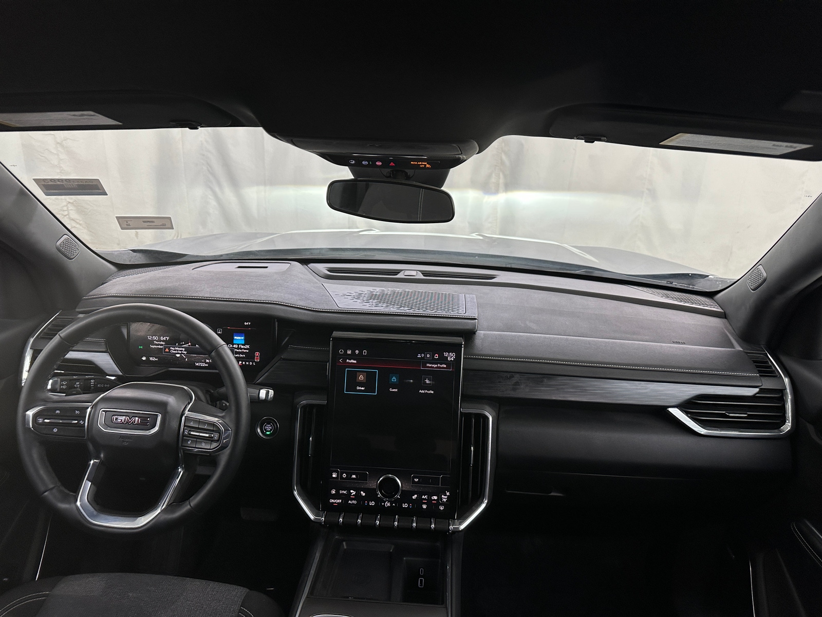Thumbnail: 2025 GMC Acadia - 3