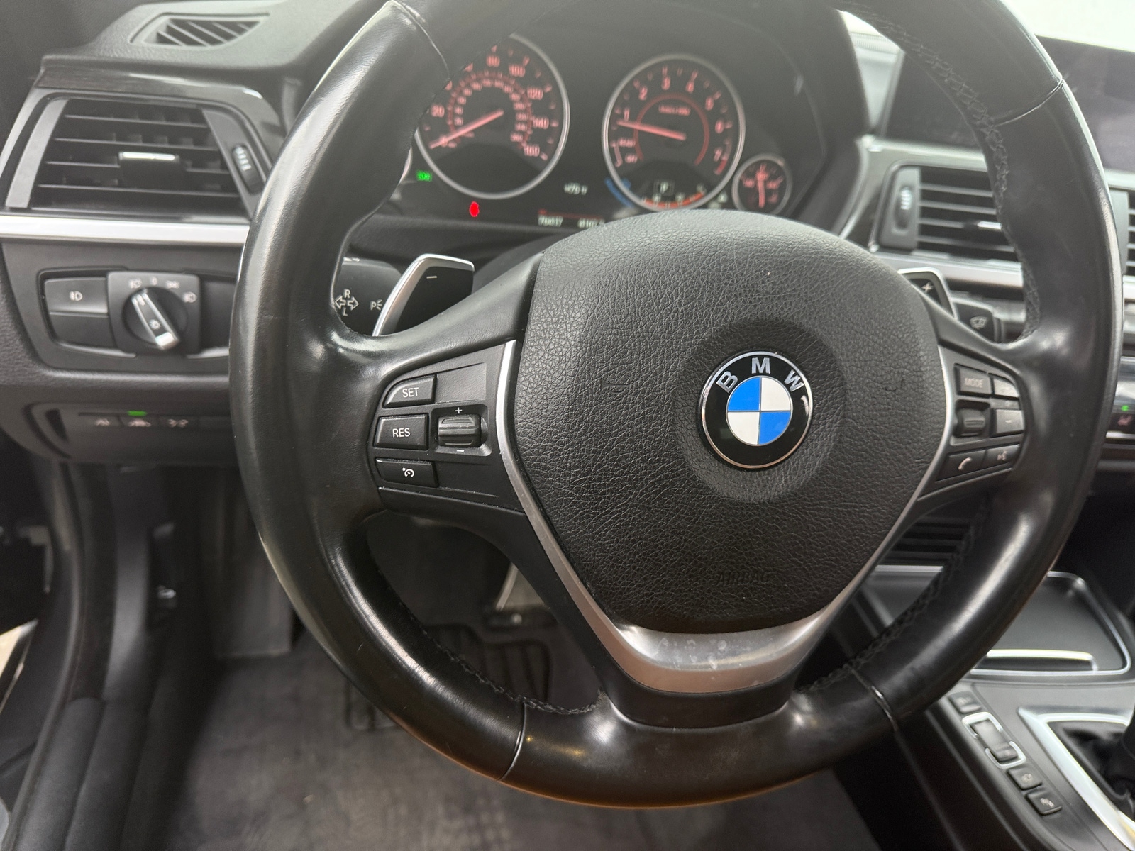Thumbnail: 2017 BMW 4 Series - 4