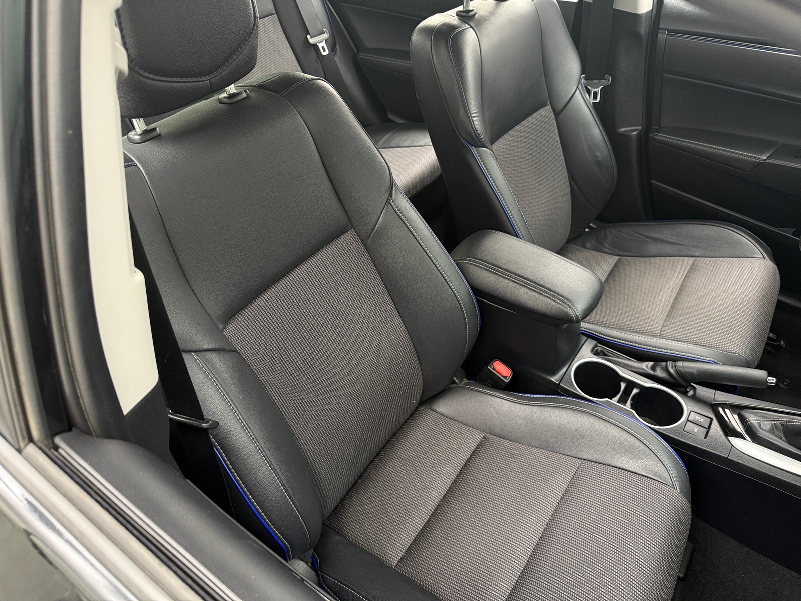 Thumbnail: 2018 Toyota Corolla - 2