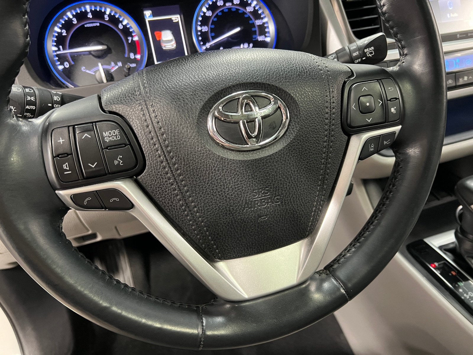 Thumbnail: 2018 Toyota Highlander - 4