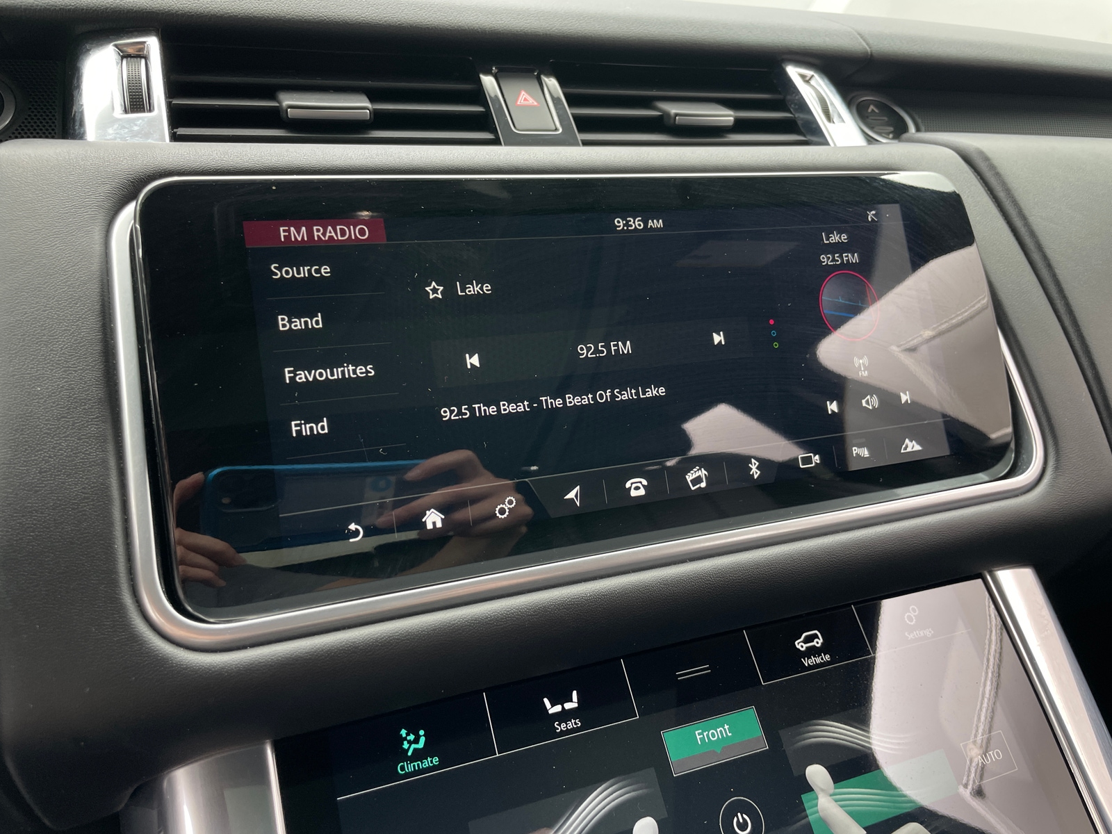 Thumbnail: 2020 Land Rover Range Rover Sport - 3