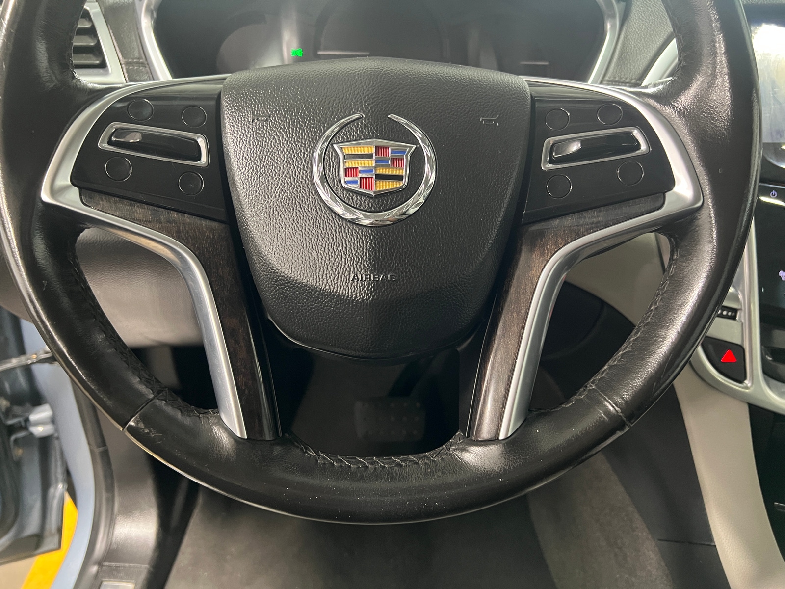 Thumbnail: 2014 Cadillac SRX - 4