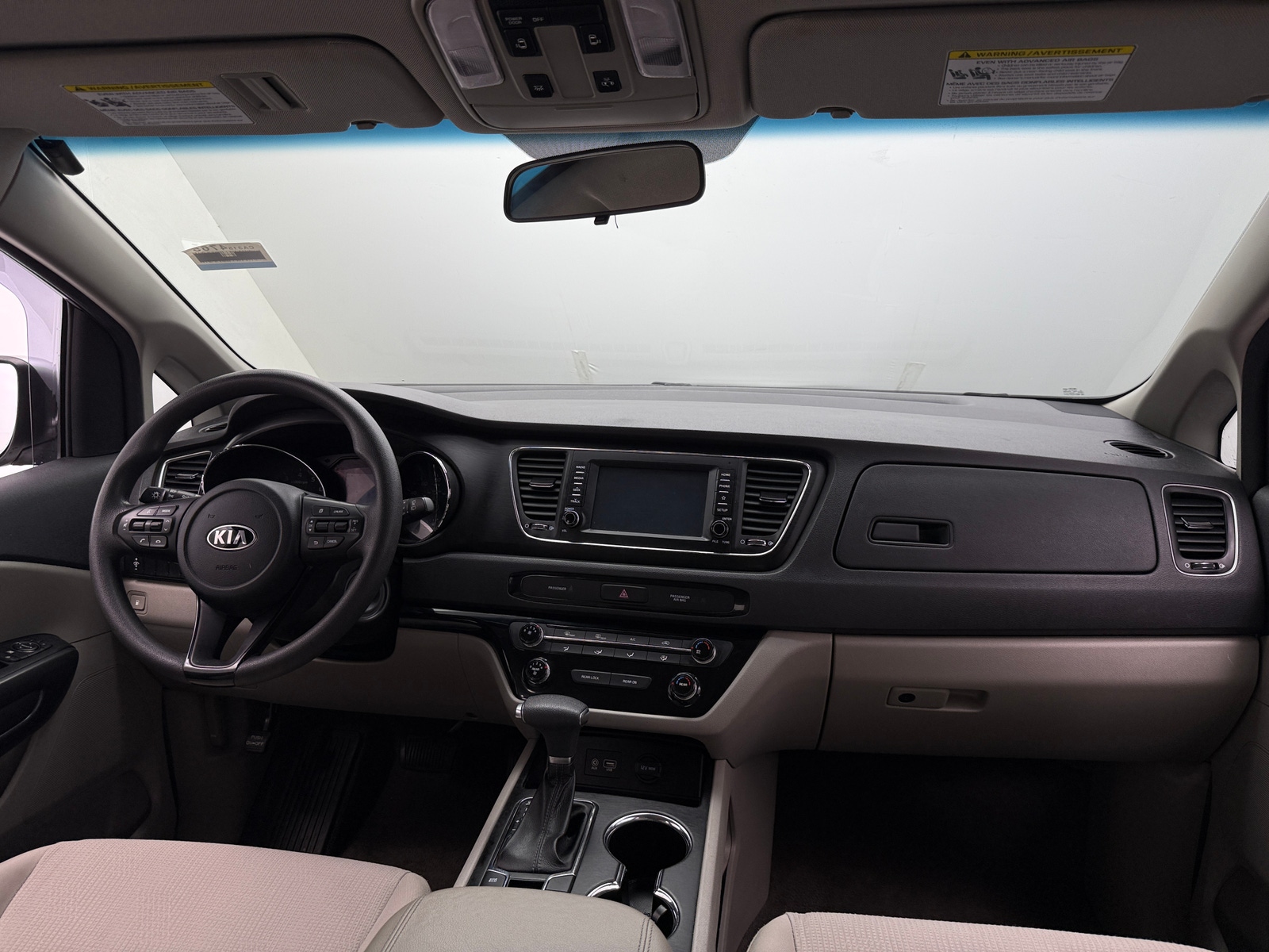 Thumbnail: 2019 Kia Sedona - 3