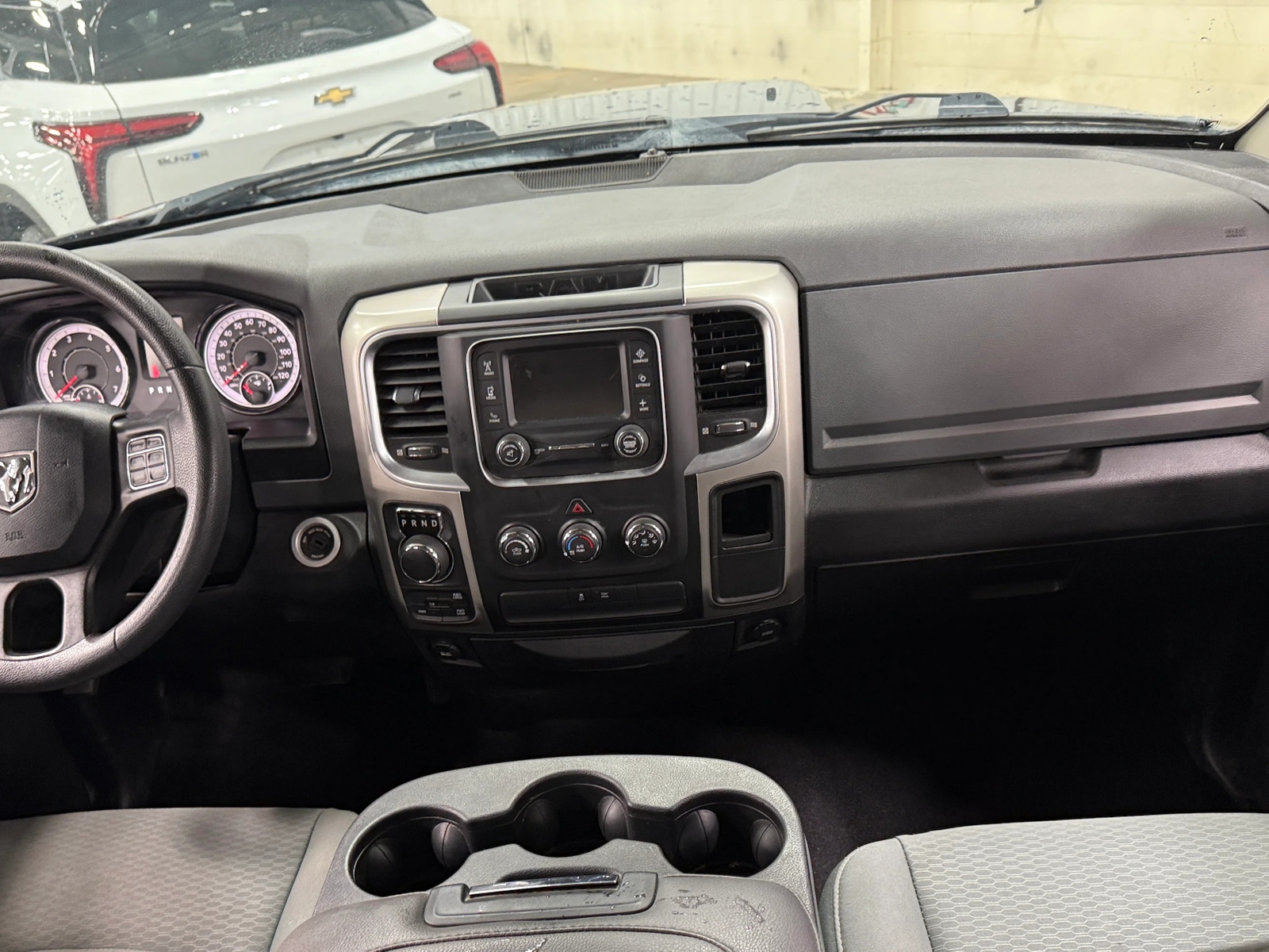 Thumbnail: 2020 RAM 1500 Classic - 3