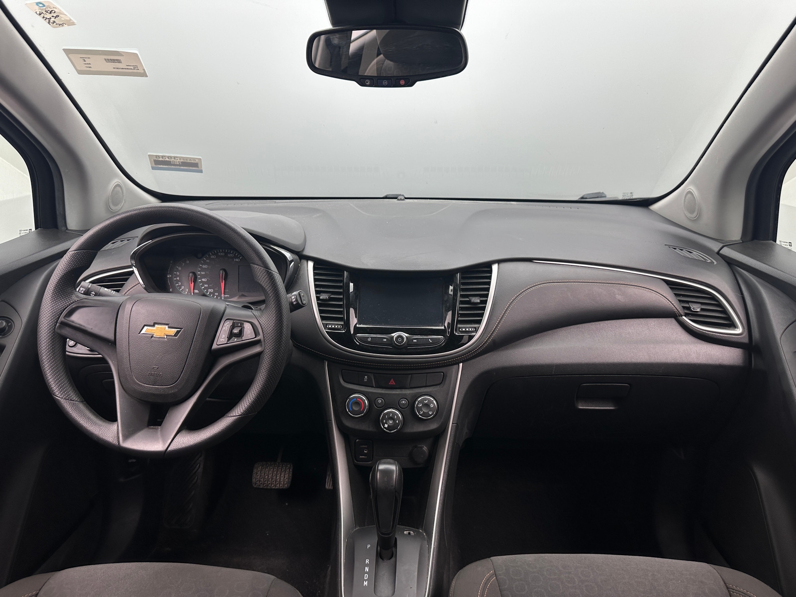 Thumbnail: 2017 Chevrolet Trax - 3