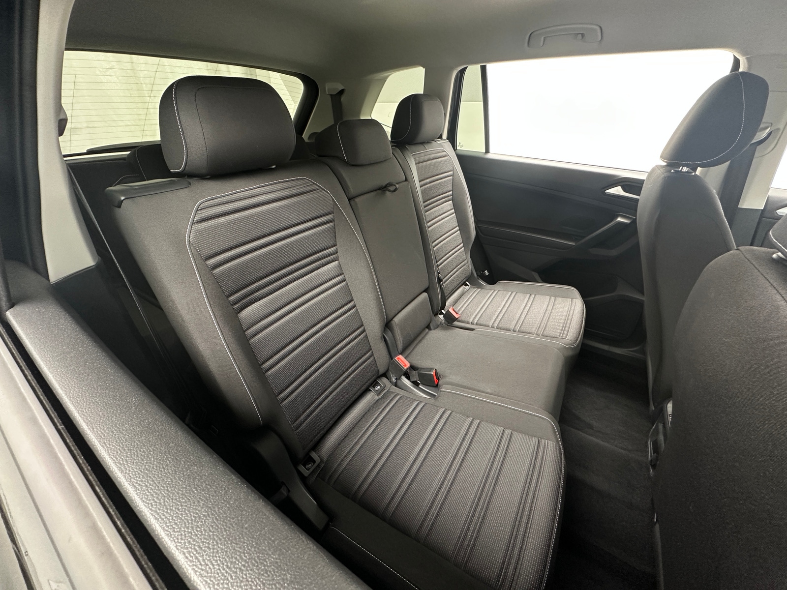 Thumbnail: 2023 Volkswagen Tiguan - 6