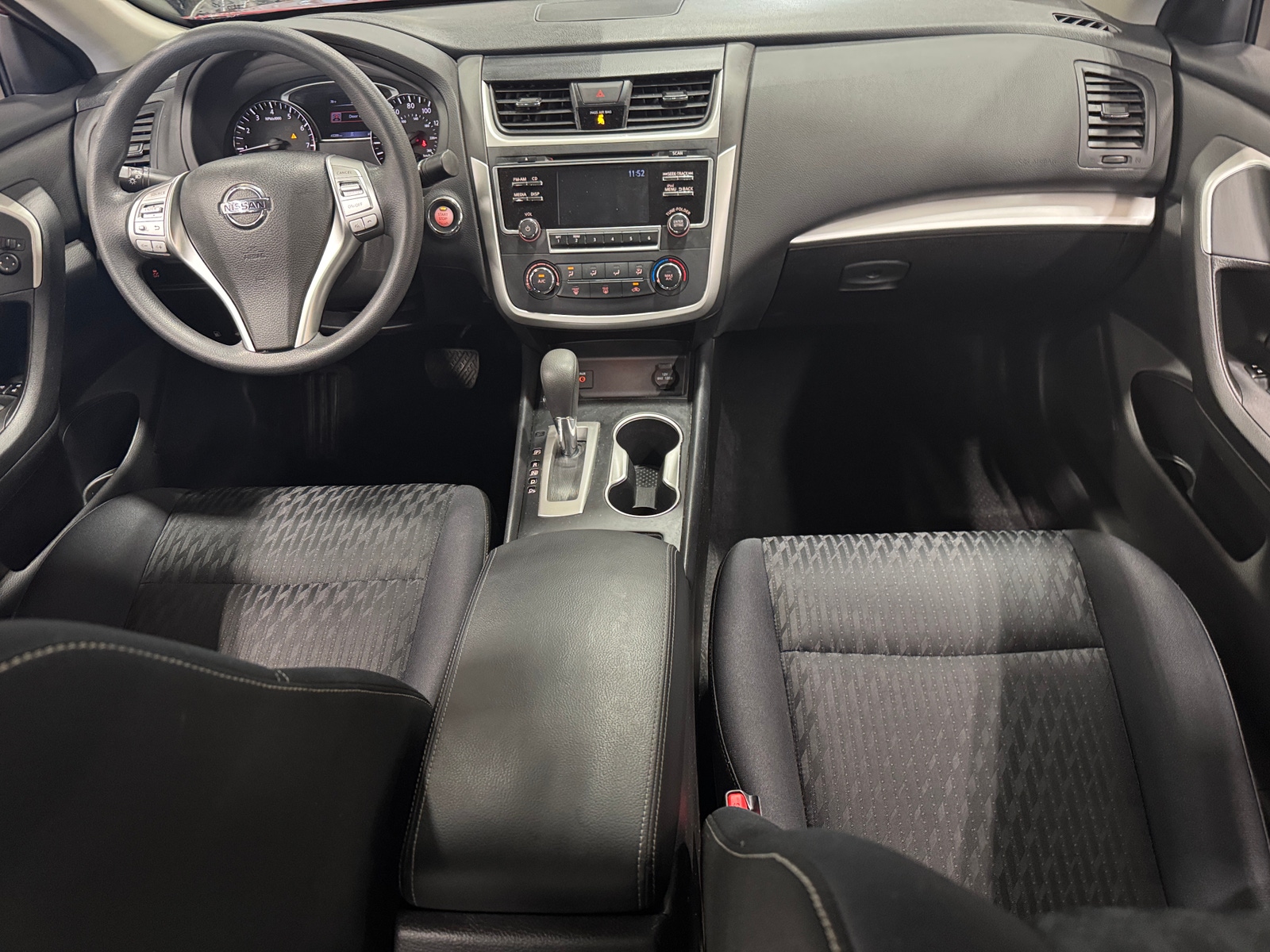 Thumbnail: 2018 Nissan Altima - 3