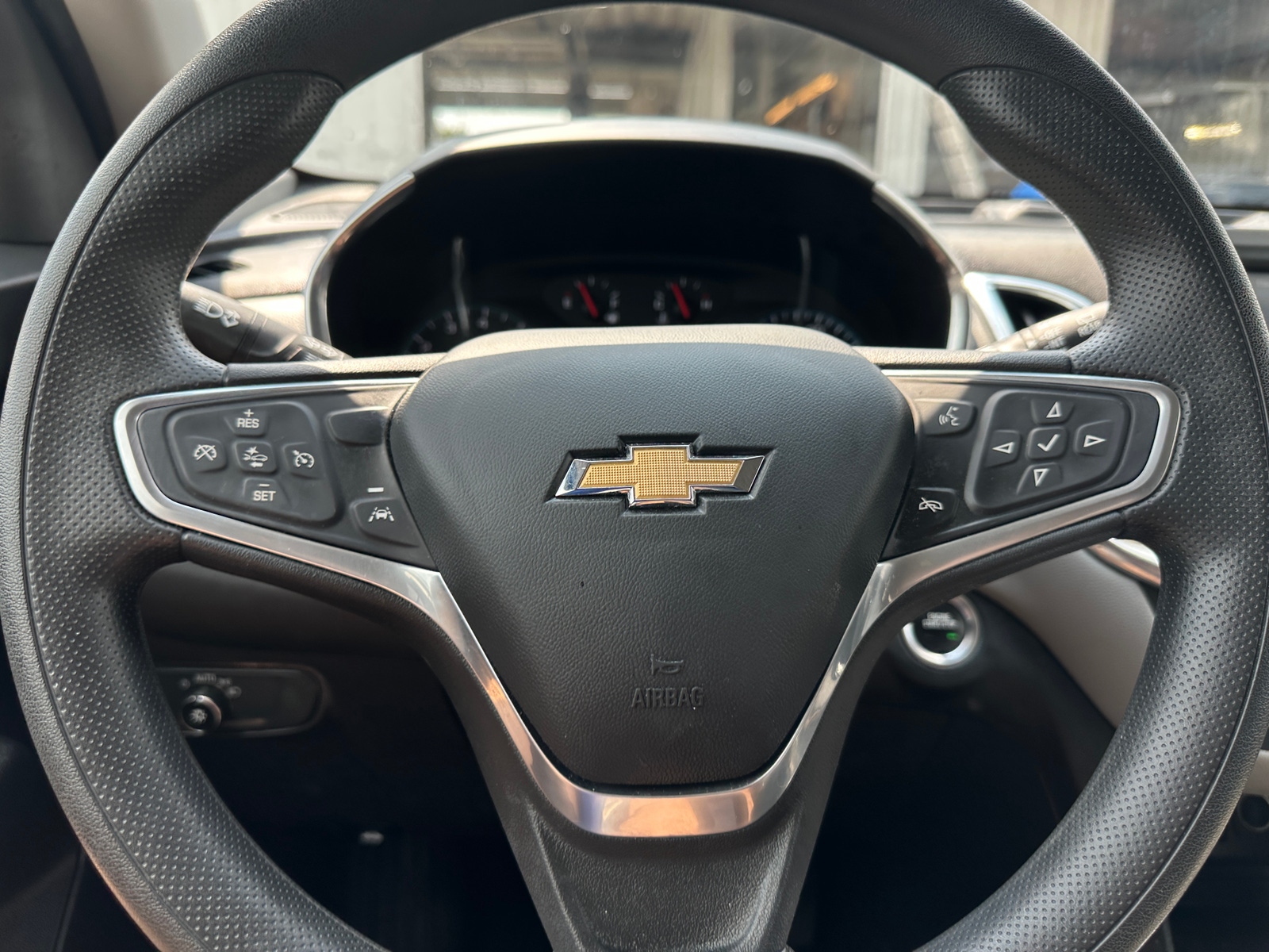 Thumbnail: 2023 Chevrolet Equinox - 5