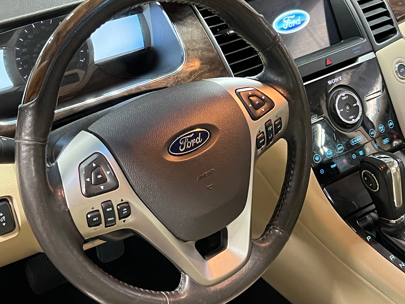 Thumbnail: 2017 Ford Taurus - 4
