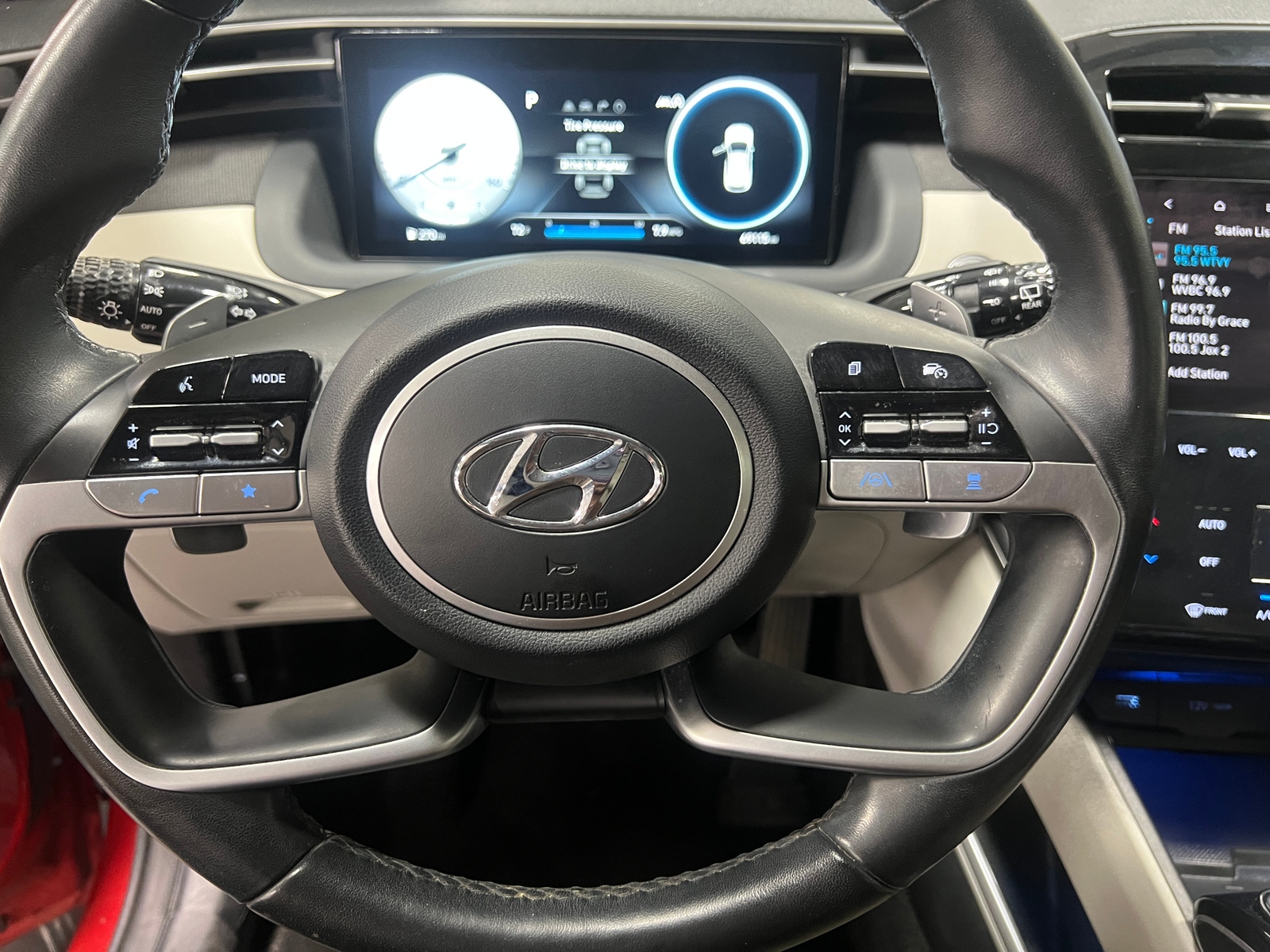 Thumbnail: 2022 Hyundai Tucson - 4