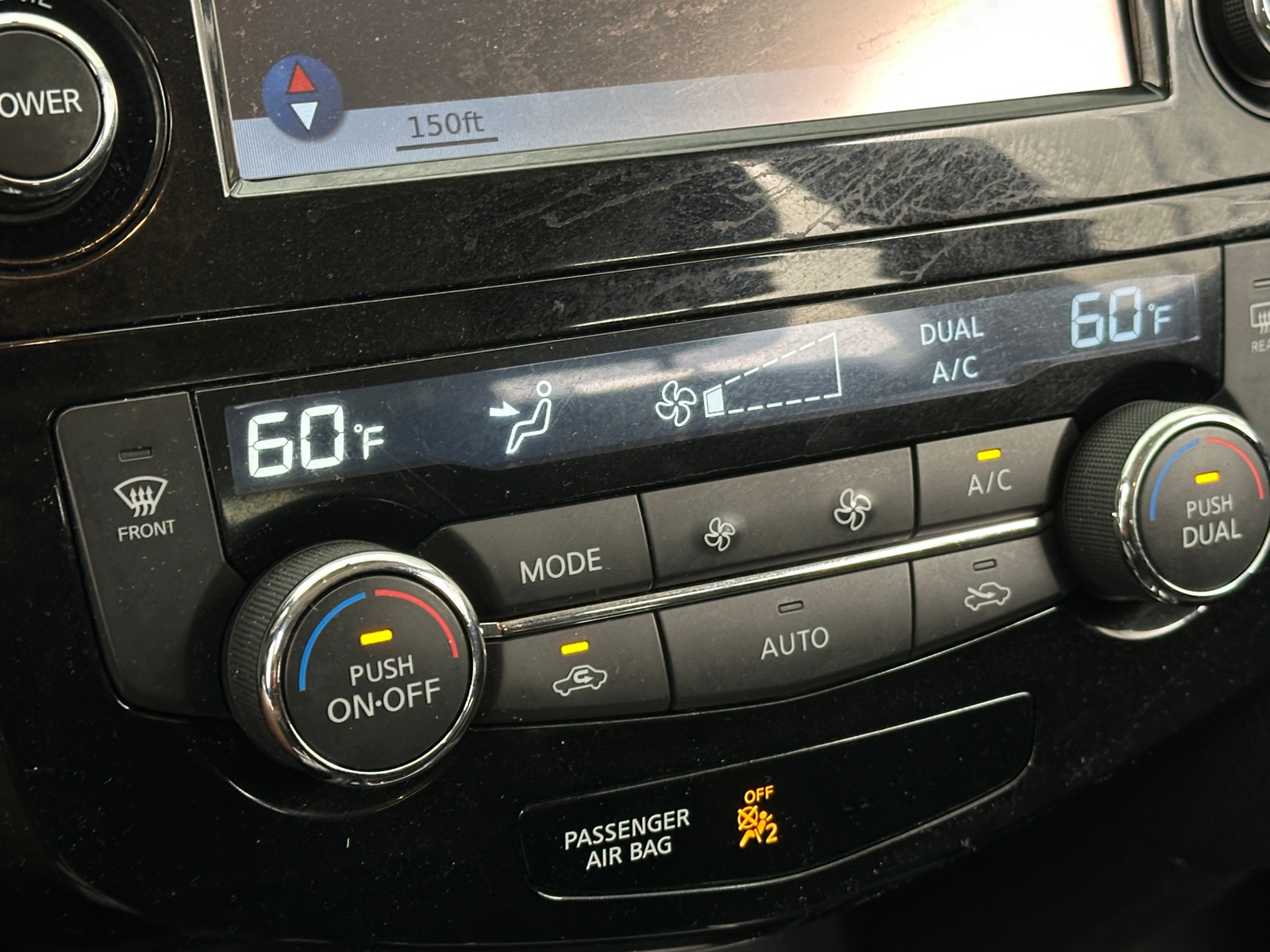 Thumbnail: 2017 Nissan Rogue - 4