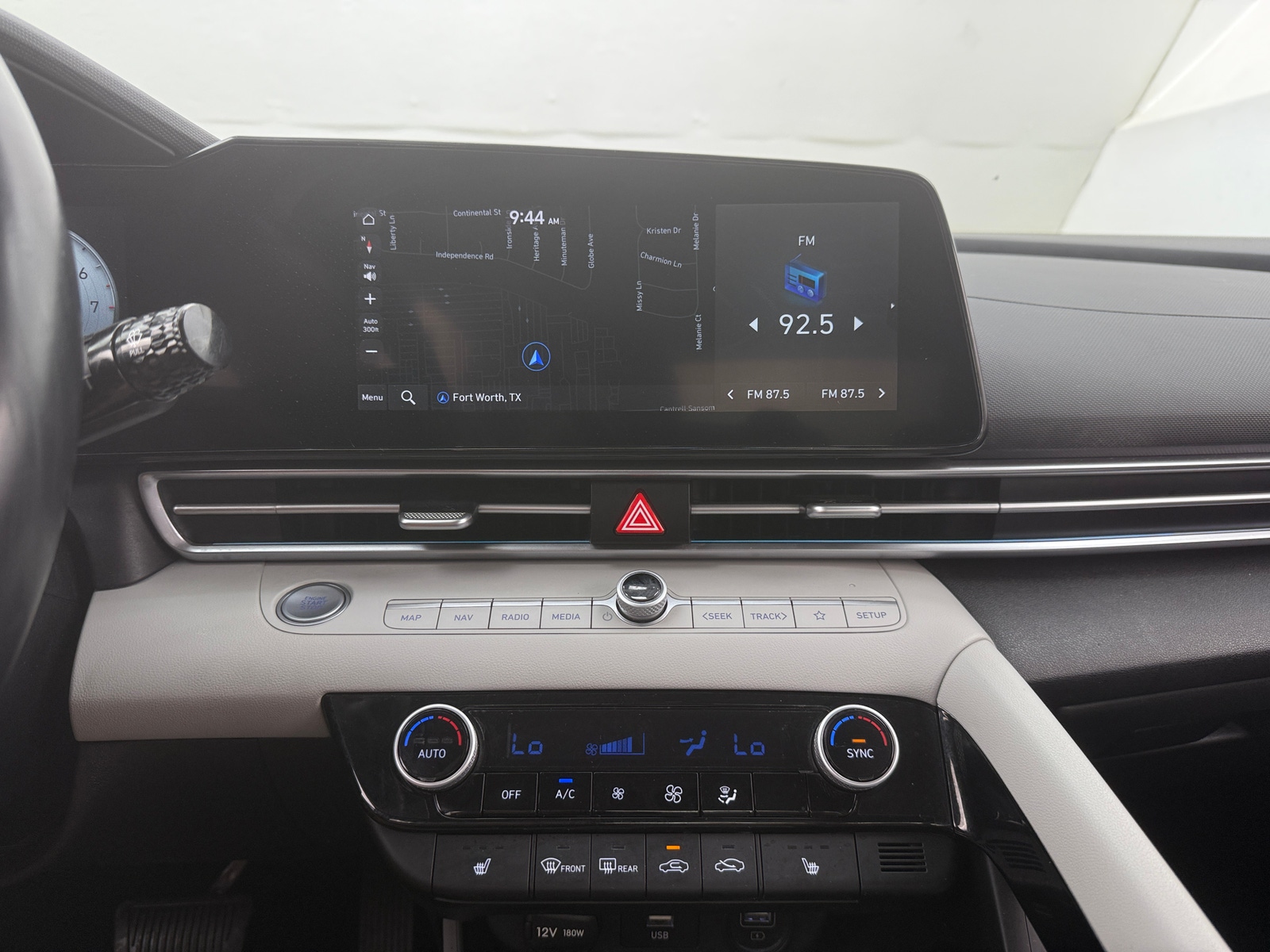 Thumbnail: 2022 Hyundai Elantra - 3