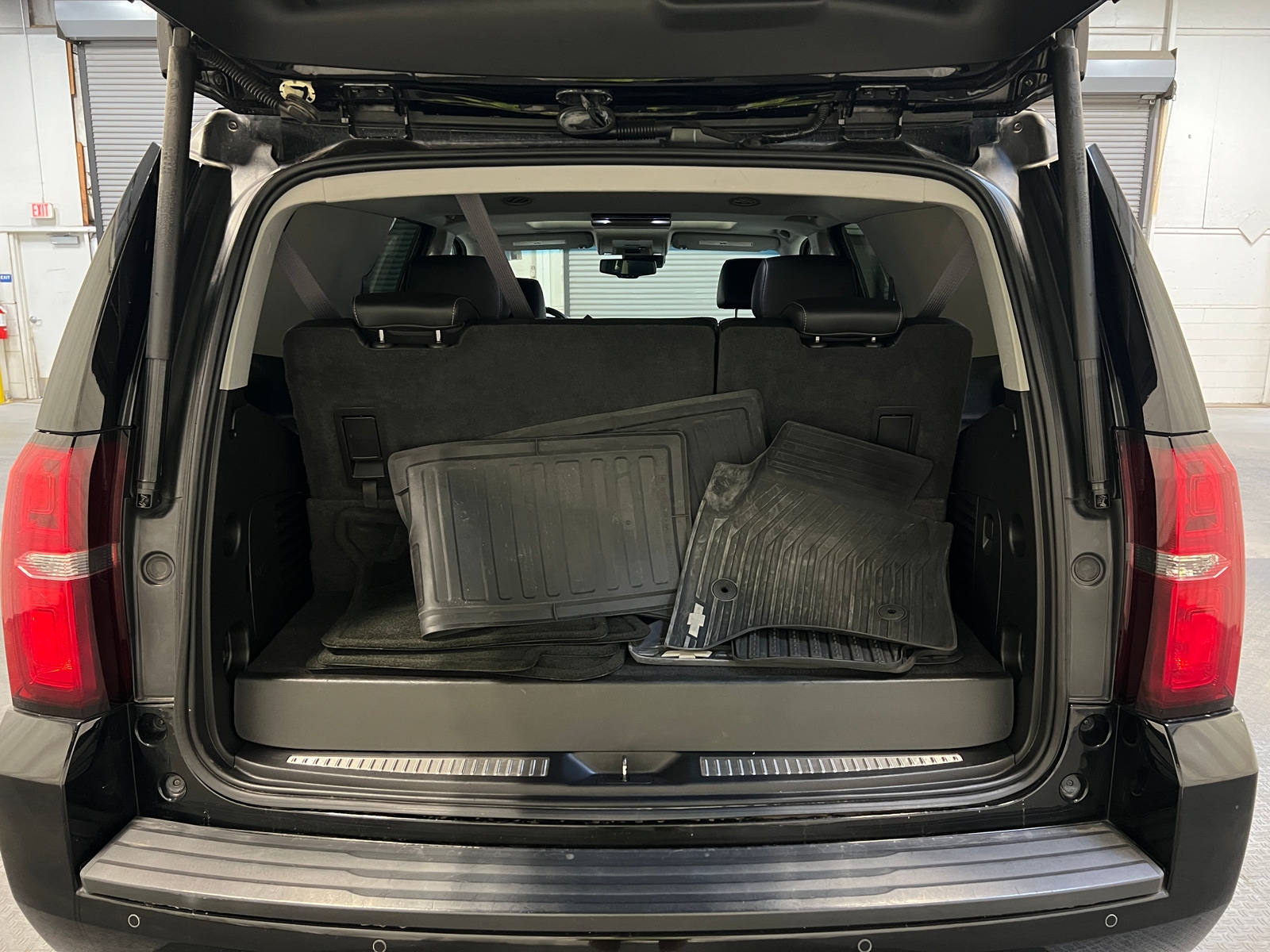 Thumbnail: 2016 Chevrolet Tahoe - 6
